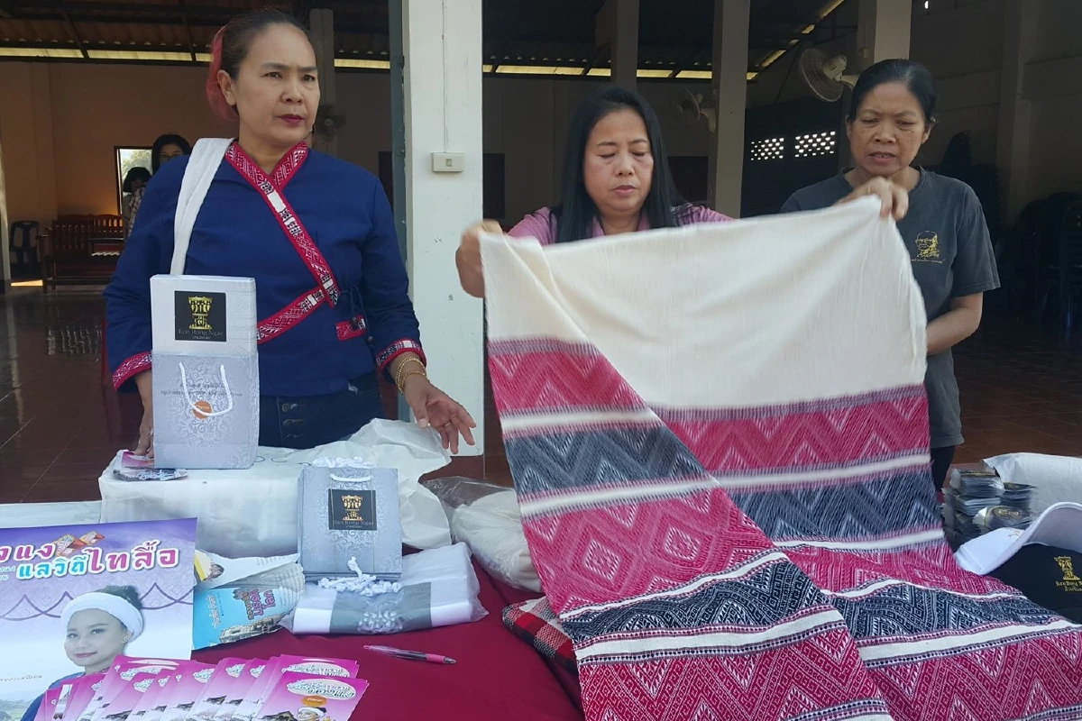 ชาวบ้านโวยกรมพัฒนาชุมชนยัดเยียดสิ่งของด้อยคุณภาพ