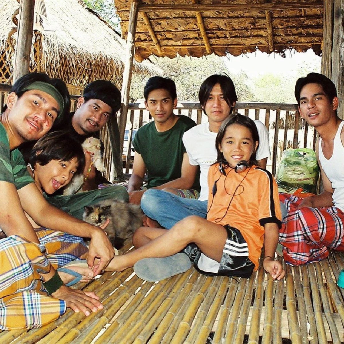 19 ปีมิตรภาพเหนียวแน่น! นักแสดงเก็บแผ่นดิน..รวมตัวพร้อมหน้าอีกครั้ง