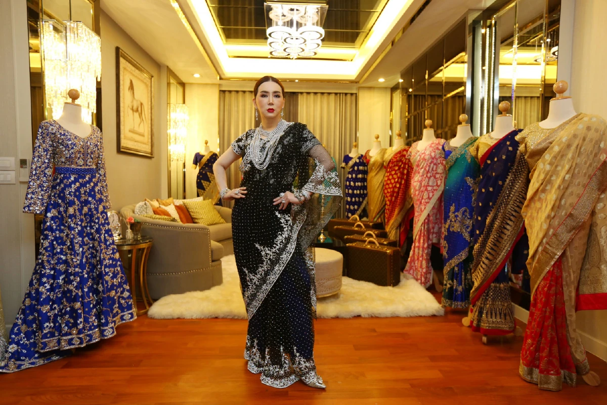 จักรพงษ์ จักราจุฑาธิบดิ์ ชุดส่าหรีพันล้าน