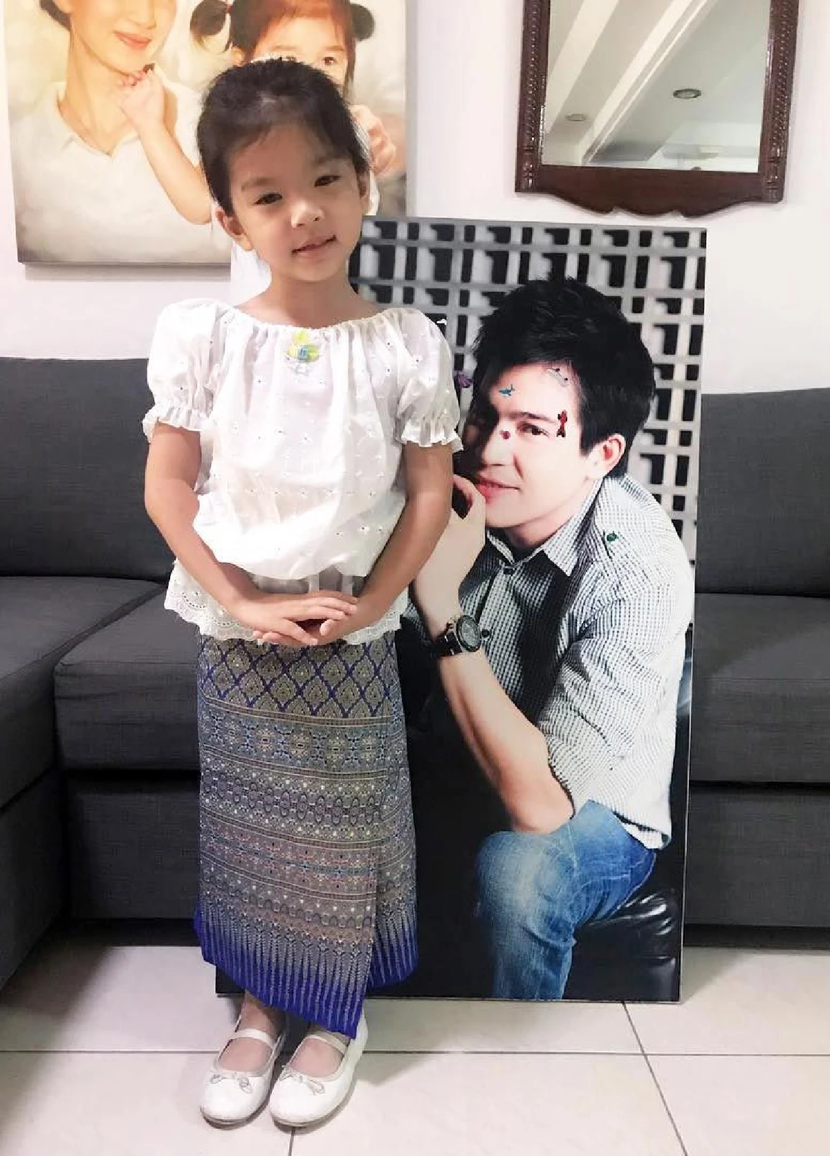 น้องมะลิ ร้องเพลง HBD ให้พ่อปอ พร้อมเป่าเค้กแทนในวันเกิด (คลิป)