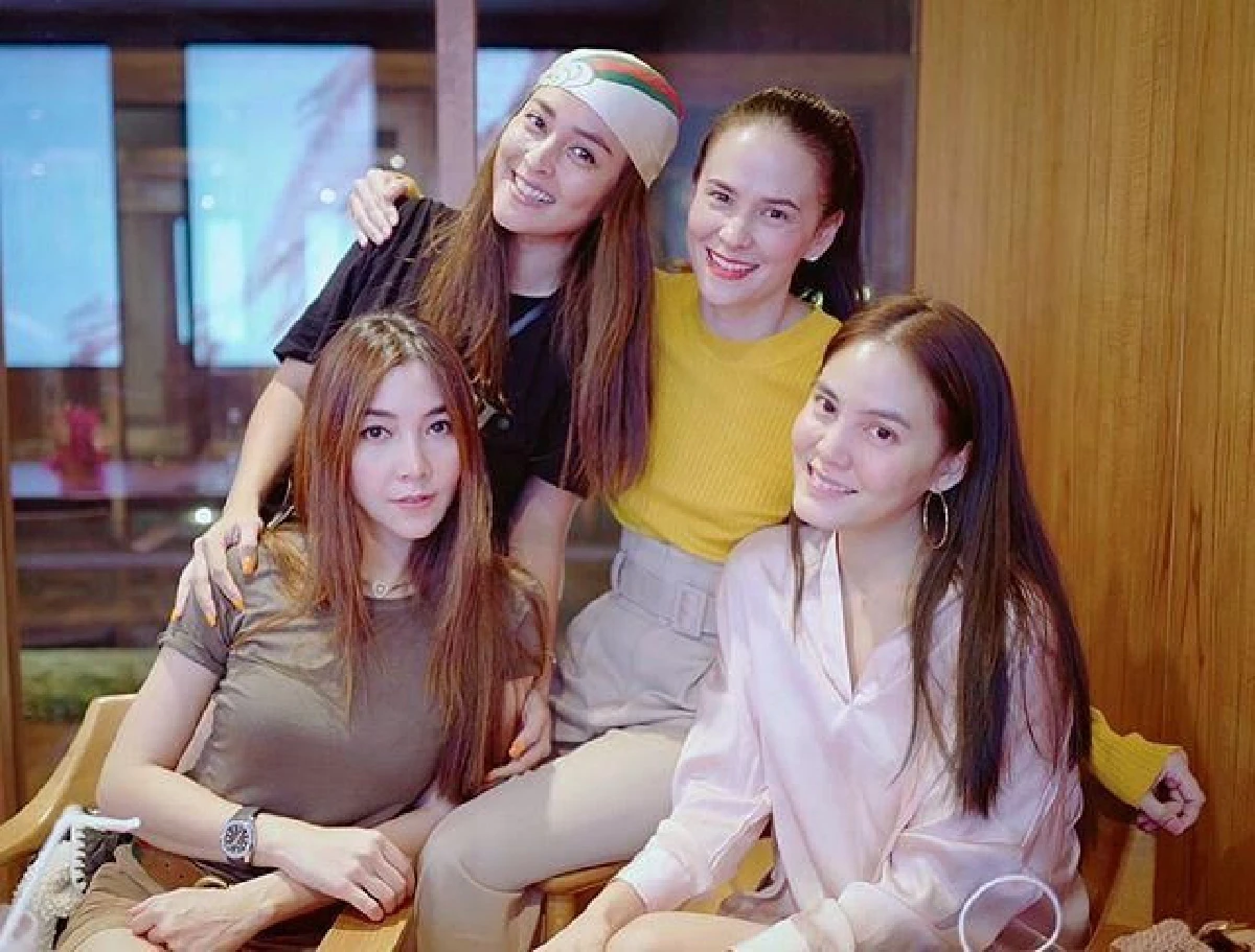 4 สาวแก๊งนางฟ้า..รวมตัวสุดแฮปปี้ เจอกันครั้งนี้ได้ชื่อแก๊งใหม่แล้ว