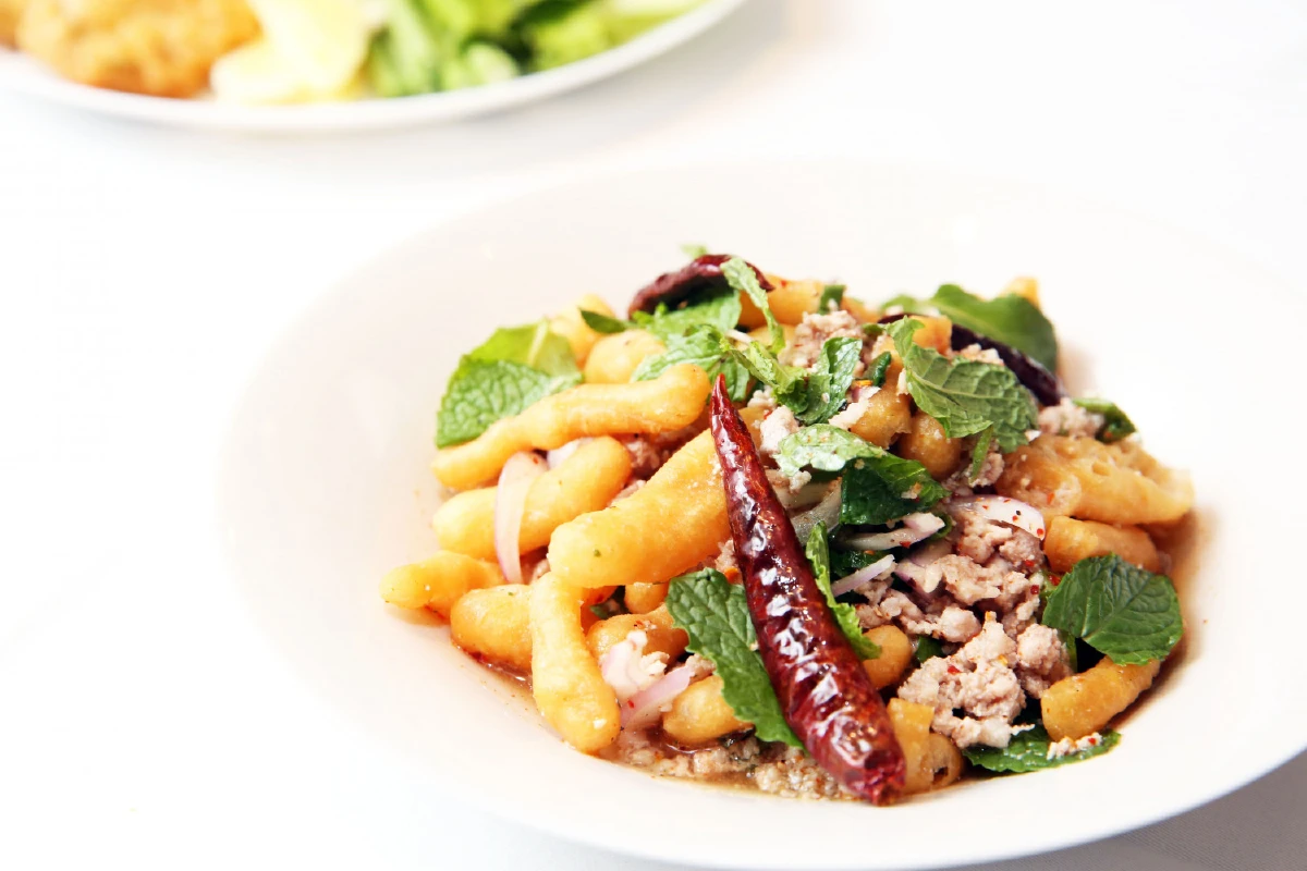 เดอะ ลิตเทิล คิทเช่น 3 ทศวรรษความอร่อยคู่ชิดลม