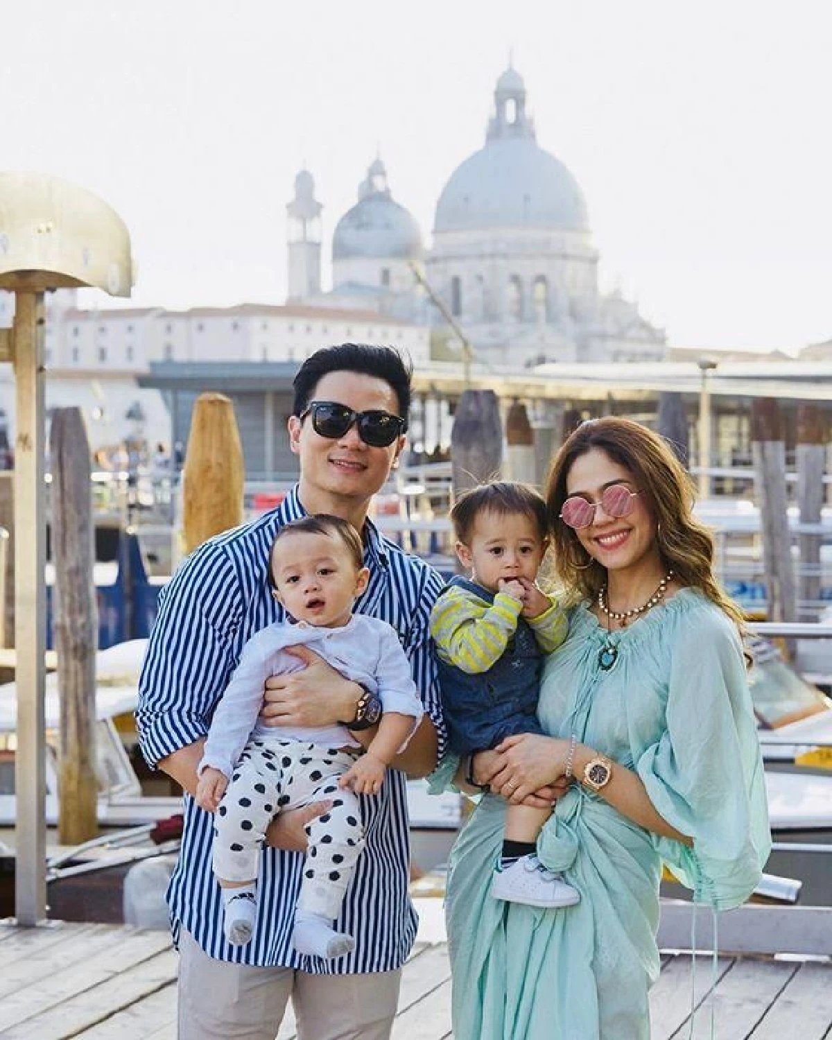 แม่ไม่อยู่หนูร่าเริง! สายฟ้า-พายุ สนุกสนานแช่ตัวในซิงค์ล้างจาน