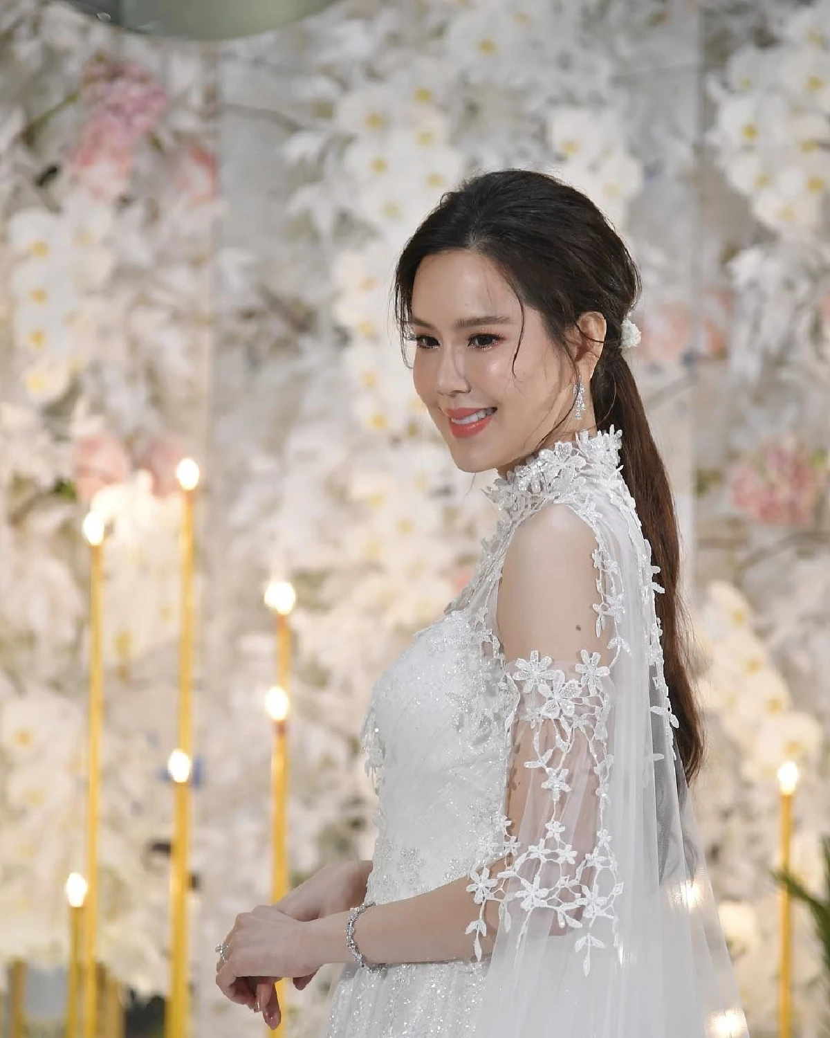 เจ้าสาวสวยมาก! เจี๊ยบ พิจิตตรา กับชุดแต่งงาน 3 ชุดลุคไหนก็สวยหวานดั่งเจ้าหญิง