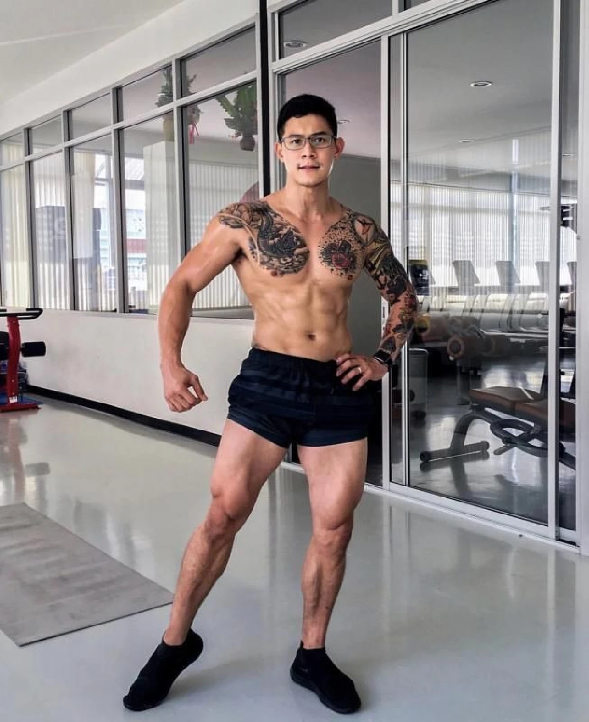 ฟิต & เฟิร์ม แบบ กาย รัชชานนท์