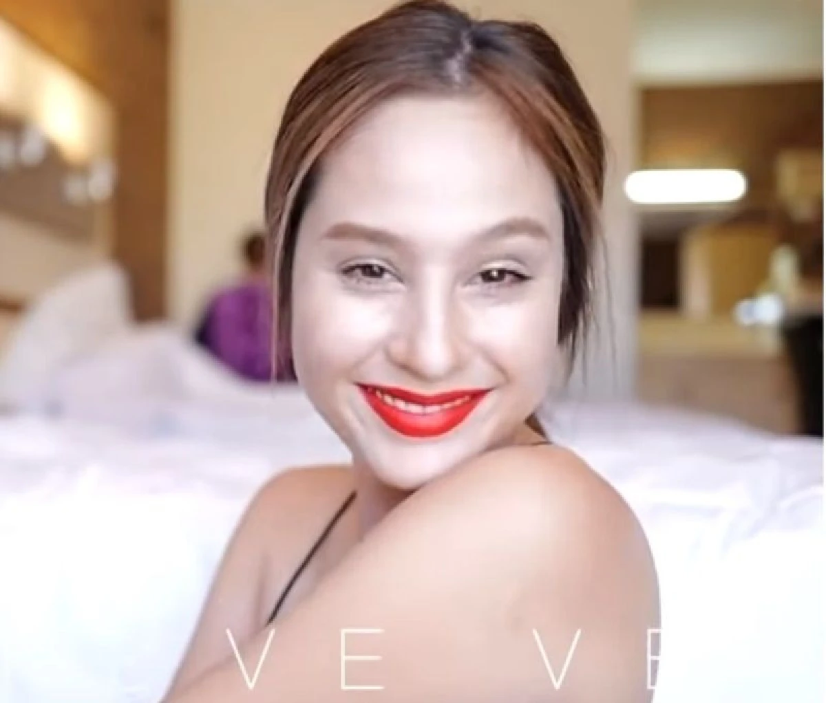 “ขวัญ” ไม่แคร์..ตอบกลับพวกแซวหน้าลอย "ไม่ได้ใช้รองพื้นนะจ๊ะ"