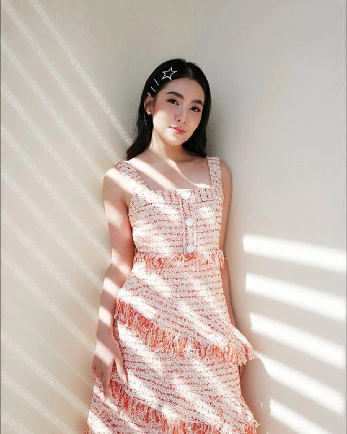 รักจึงหยอกเล่น! เวียร์ ลงภาพถ่ายฝีมือ เบลล่า ประชดว่าภาพสวยคมมาก