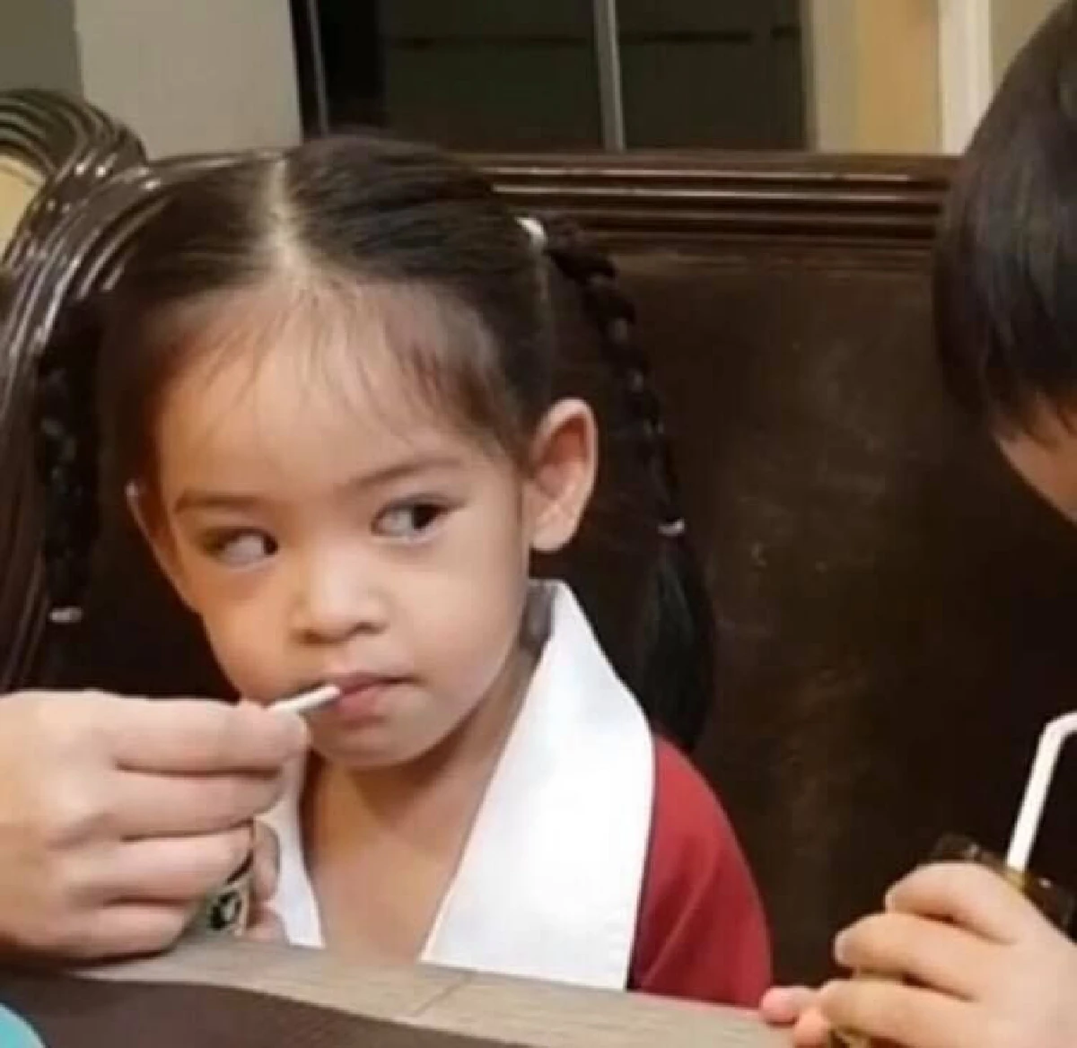 มองแรงหนักมาก! ส่องภาพลูกหลานคนบันเทิงกับสีหน้าเวลาอารมณ์บ่จอย