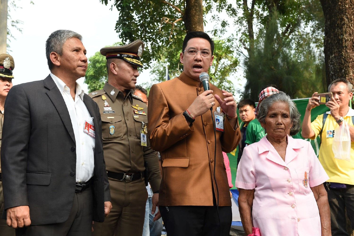 รัฐบาลสั่งตั้งคณะกรรมการ3ฝ่ายหาทางออก4โครงการน้ำภาคใต้ รัฐบาลสั่งตั้งคณะกรรมการ3ฝ่ายหาทางออก4โครงการน้ำภาคใต้