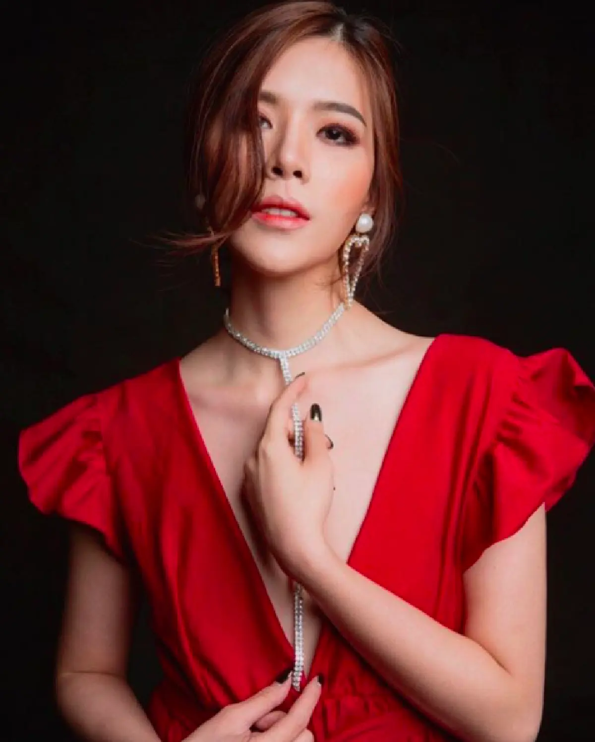 ซูม 10 ภาพสุดแซ่บ "หมวยลี่ เอเอฟ” สาวที่มีข่าวกุ๊กกิ๊กกับ "โป๊ป ธนวรรธน์”