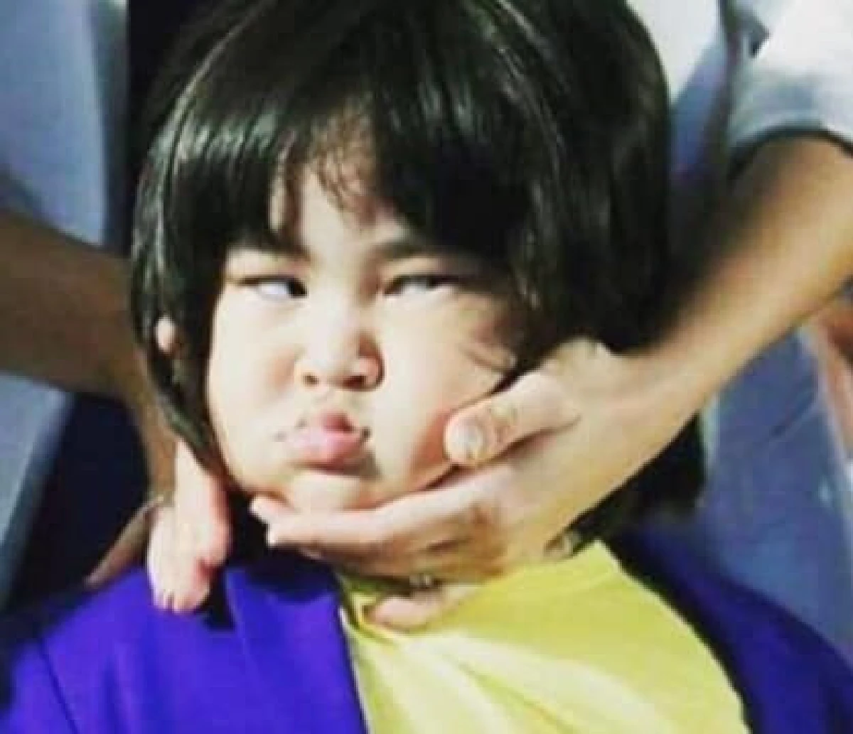 มองแรงหนักมาก! ส่องภาพลูกหลานคนบันเทิงกับสีหน้าเวลาอารมณ์บ่จอย