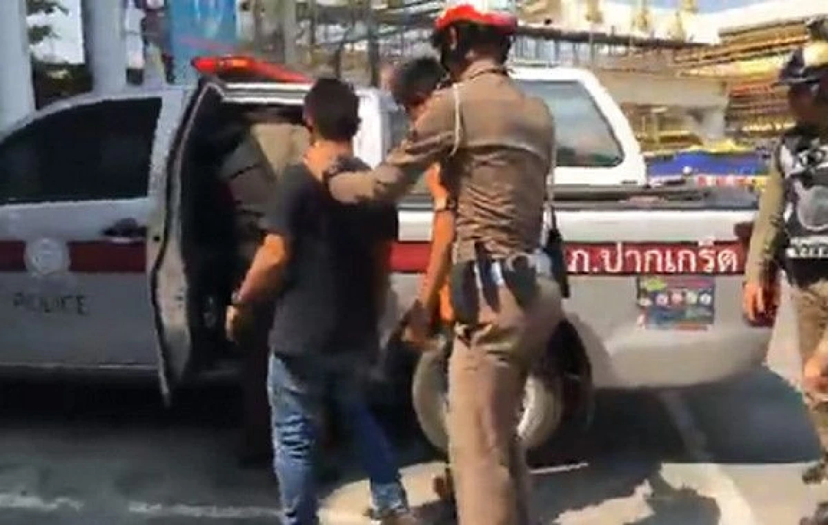 แจ้งวัฒนะติดหนัก! เหตุตำรวจไล่ล่ารถบรรทุกแหกด่าน-ทับรถมอไซค์