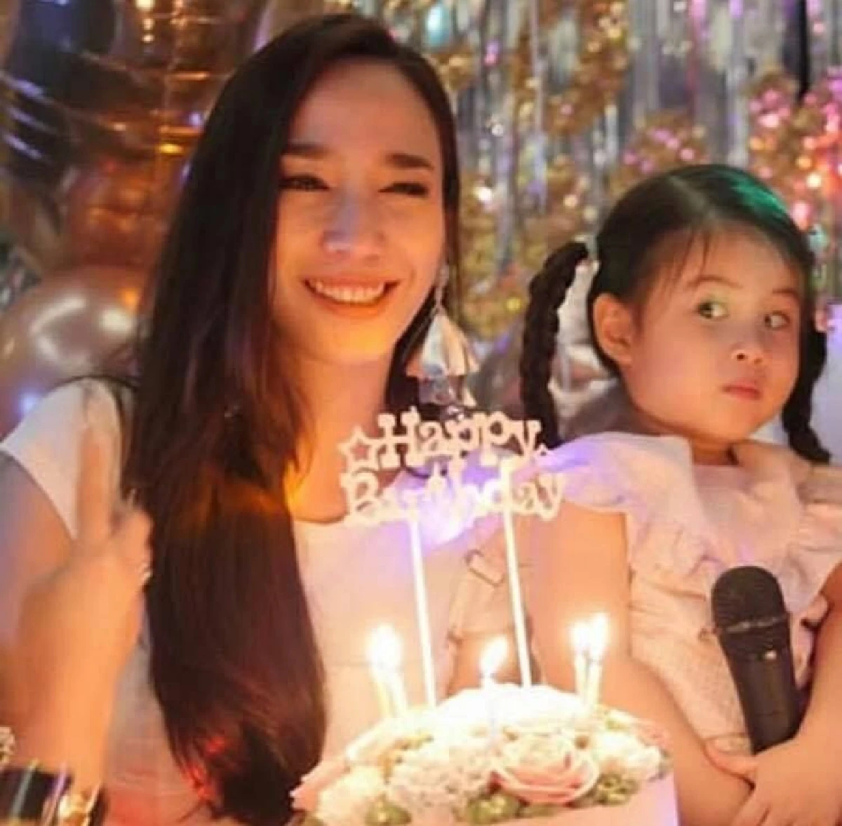 มองแรงหนักมาก! ส่องภาพลูกหลานคนบันเทิงกับสีหน้าเวลาอารมณ์บ่จอย