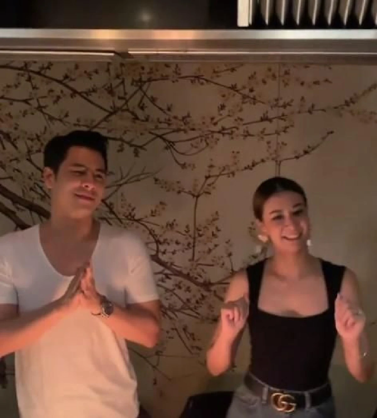 หล่ออารมณ์ดี! ซี ศิวัฒน์ เด้งเป้าฉลองวันเกิด 37 ปี สนุกสนานกันยกแก๊ง (คลิป)