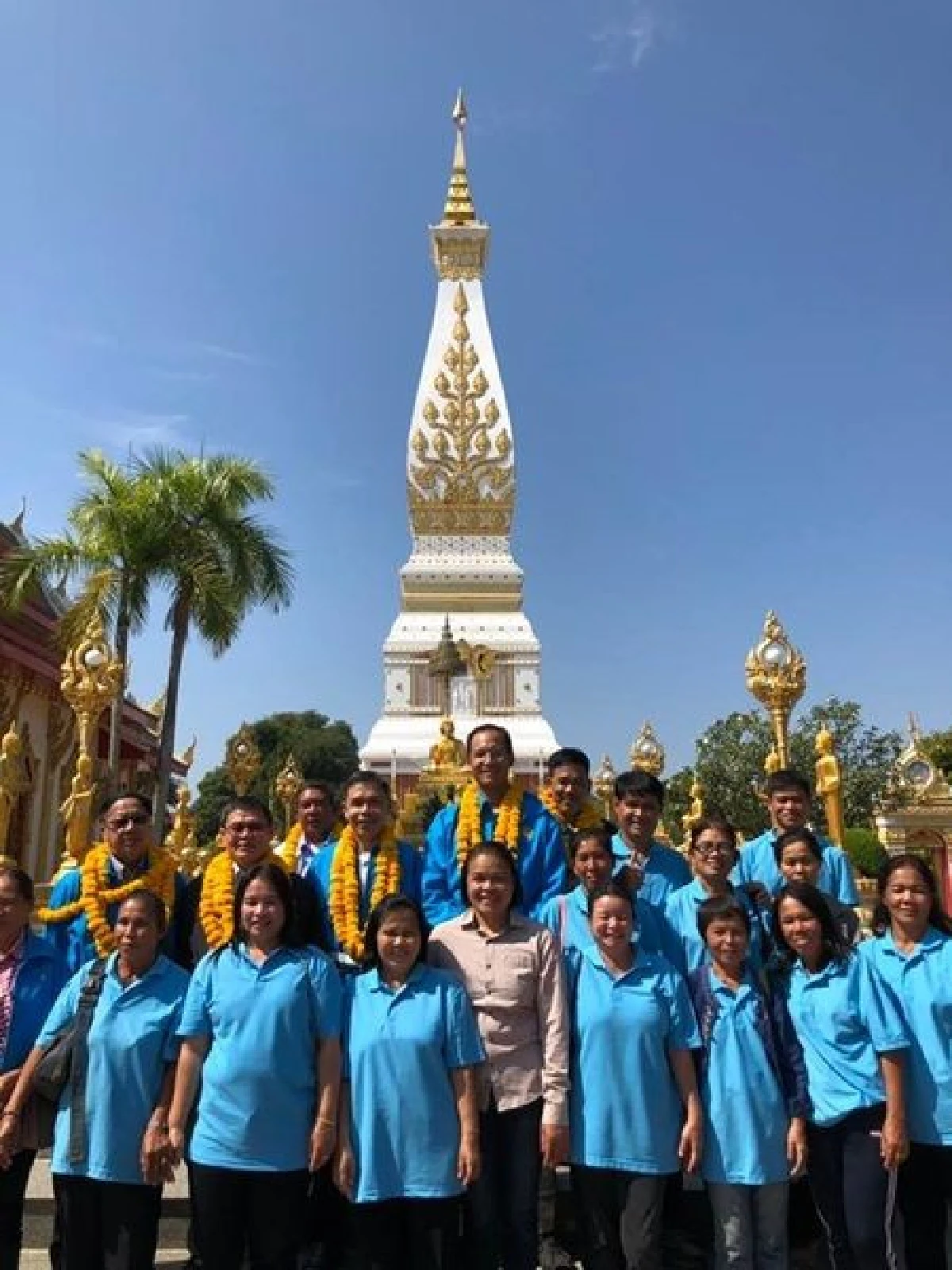 "กรณ์"ลุยนครพนมชูนโยบายแก้จน-ประกันรายได้เกษตรกร-โฉนดสีฟ้า