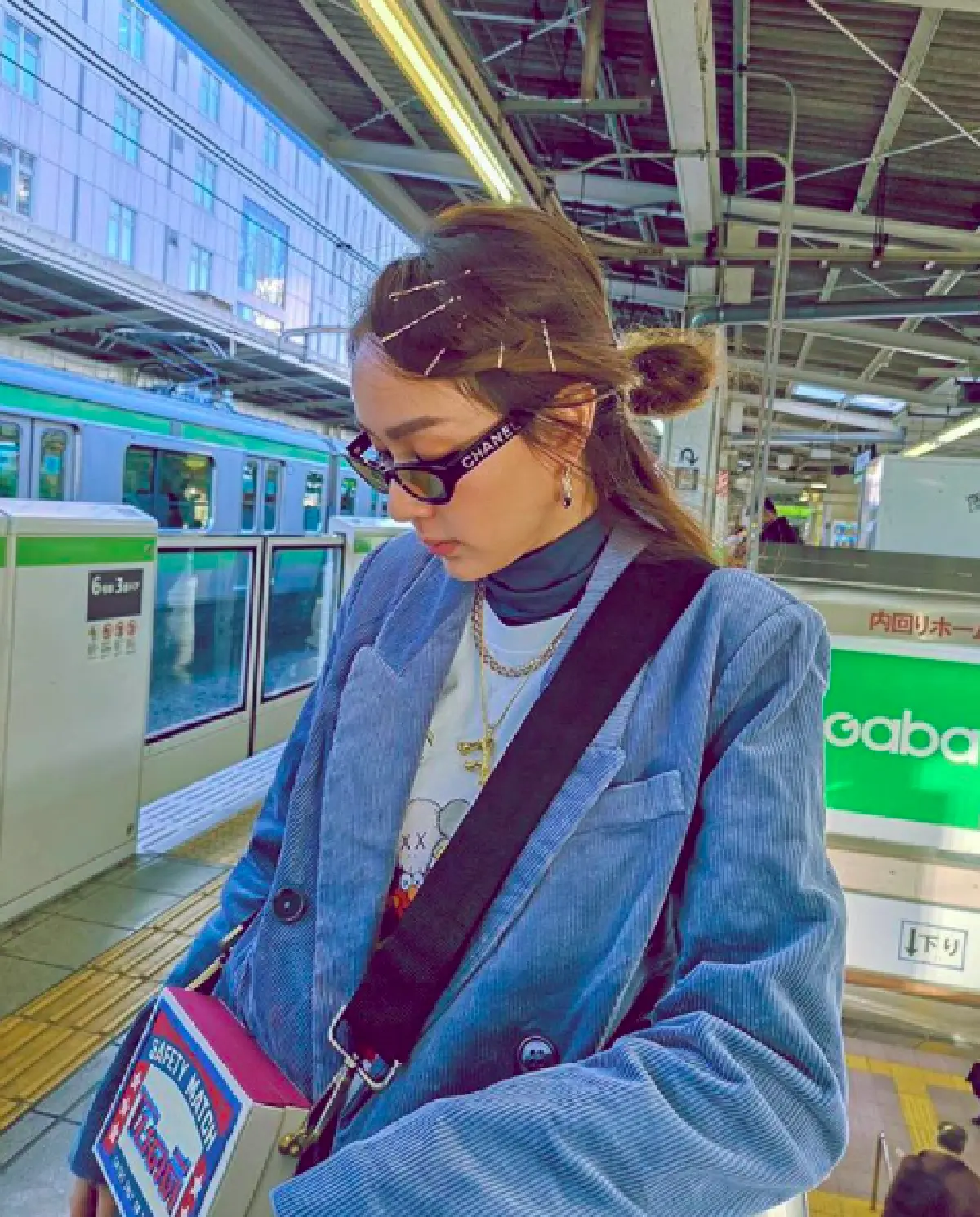 อัพเดทภาพแฟชั่นเทรนด์ติดกิ๊บ..ที่ยังคงฮิตอย่างต่อเนื่องในหมู่คนบันเทิง