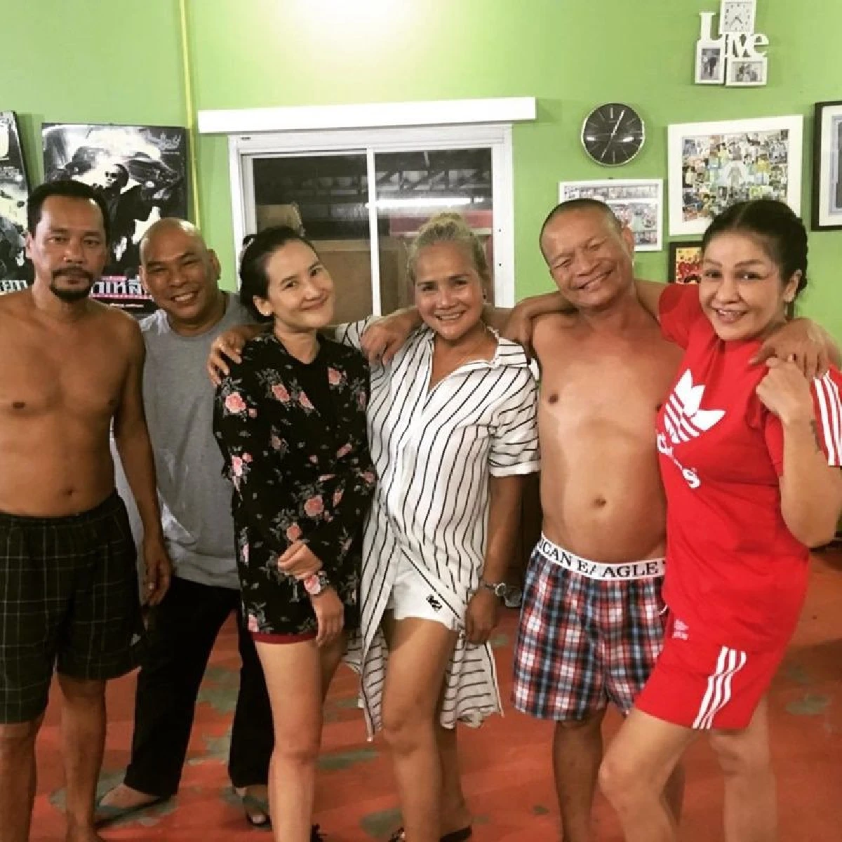 ครอบครัวสามช่า! โหน่ง-หม่ำ โพสต์ยินดี เท่ง หลังคืนดีกับภรรยาแล้ว