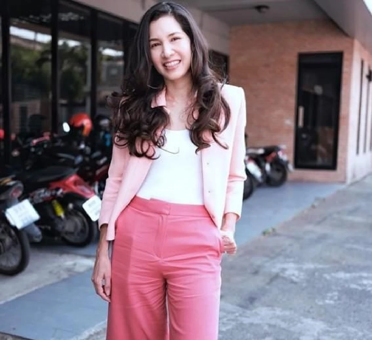 อากาศย่ำแย่! นุสบา ปุณณกันต์ เผยภาพถ่ายจากเครื่องบิน..พบฝุ่นหนาถึงขั้นวิกฤต