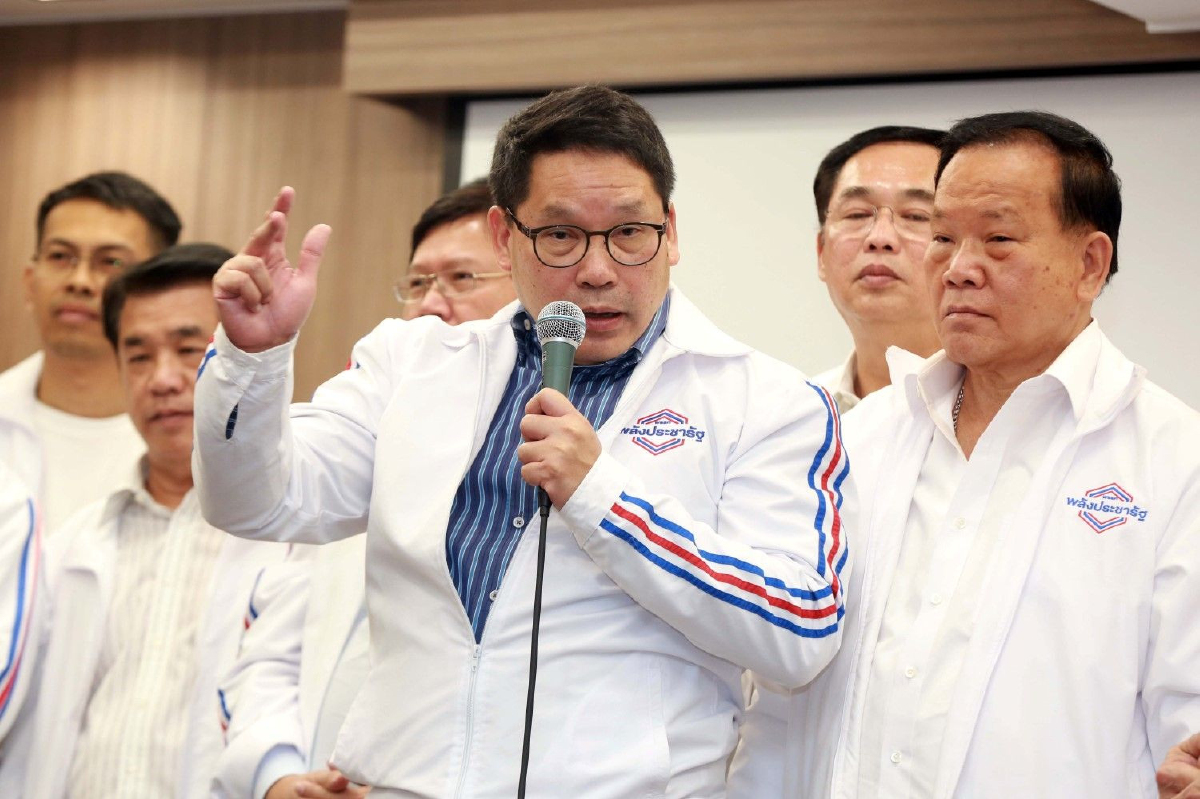 "อุตตม"เข้าพบบิ๊กตู่เชิญเป็นแคนดิเดตนายกฯของพรรค1ก.พ.นี้ "อุตตม"เข้าพบบิ๊กตู่เชิญเป็นแคนดิเดตนายกฯของพรรค1ก.พ.นี้