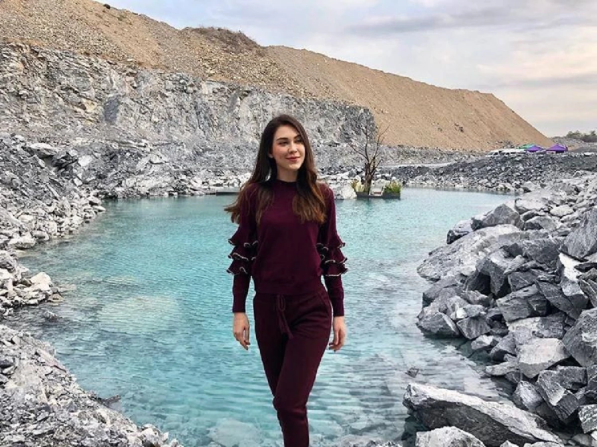 ออร่าเจ้าสาวจับ! แมท ภีรนีย์ เผยลุคสวยปังจากละครลิขิตรักข้ามดวงดาว