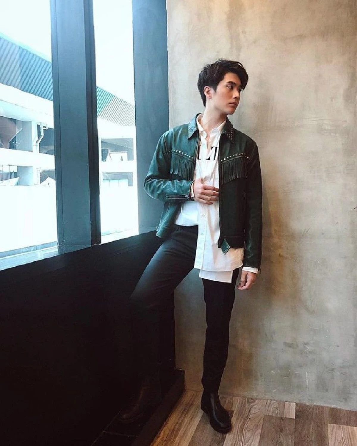 ท่าโฉลงคิ้วบอย! 10 ภาพ อิน สาริน-พ่อเพิ่ม หล่อละมุนจนสาวๆใจละลาย