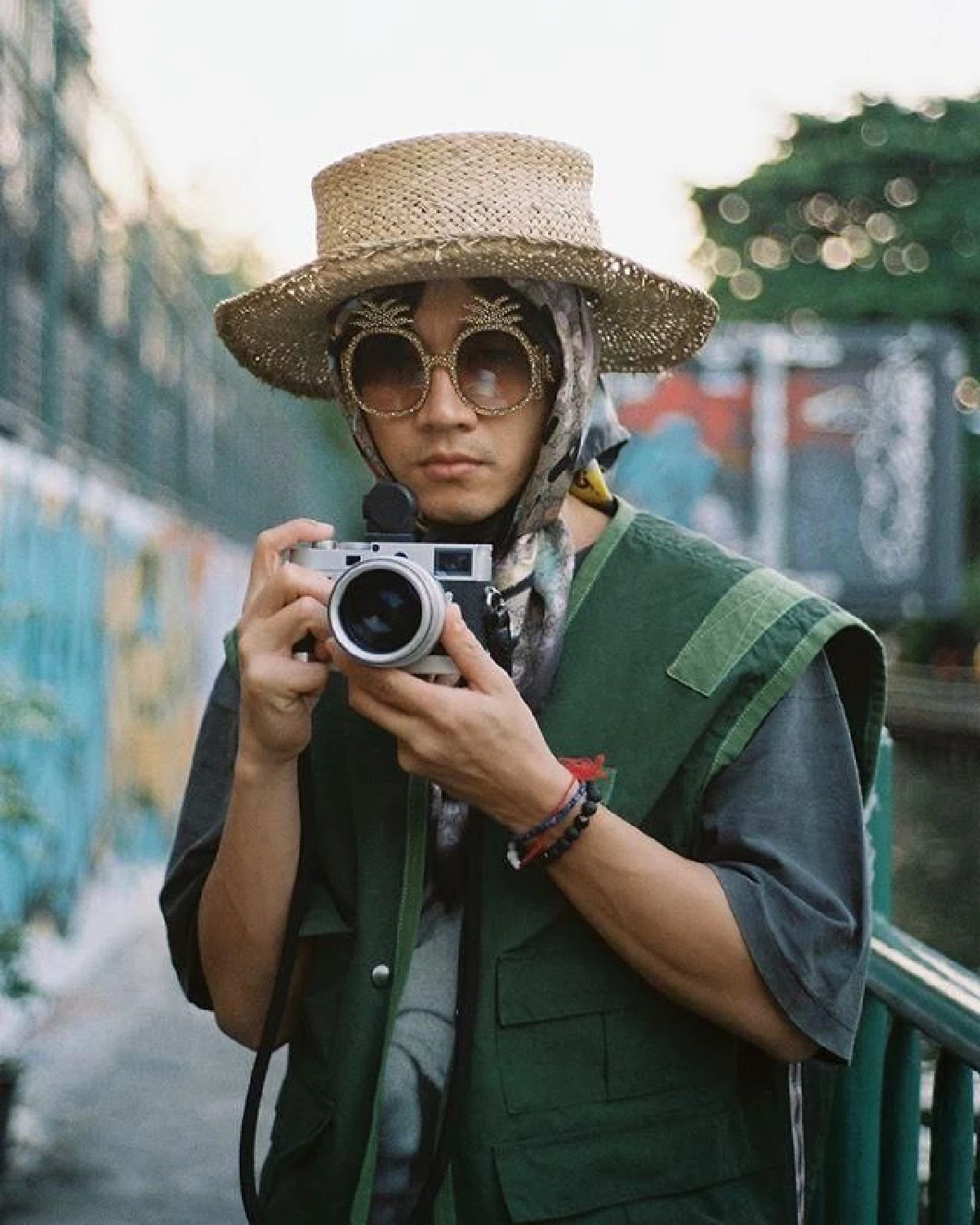 เมื่อไหร่จะเปิดตัว? โทนี่-แก้ว ผลัดกันลงภาพให้แฟนๆจิ้นตามกันต่อเนื่อง