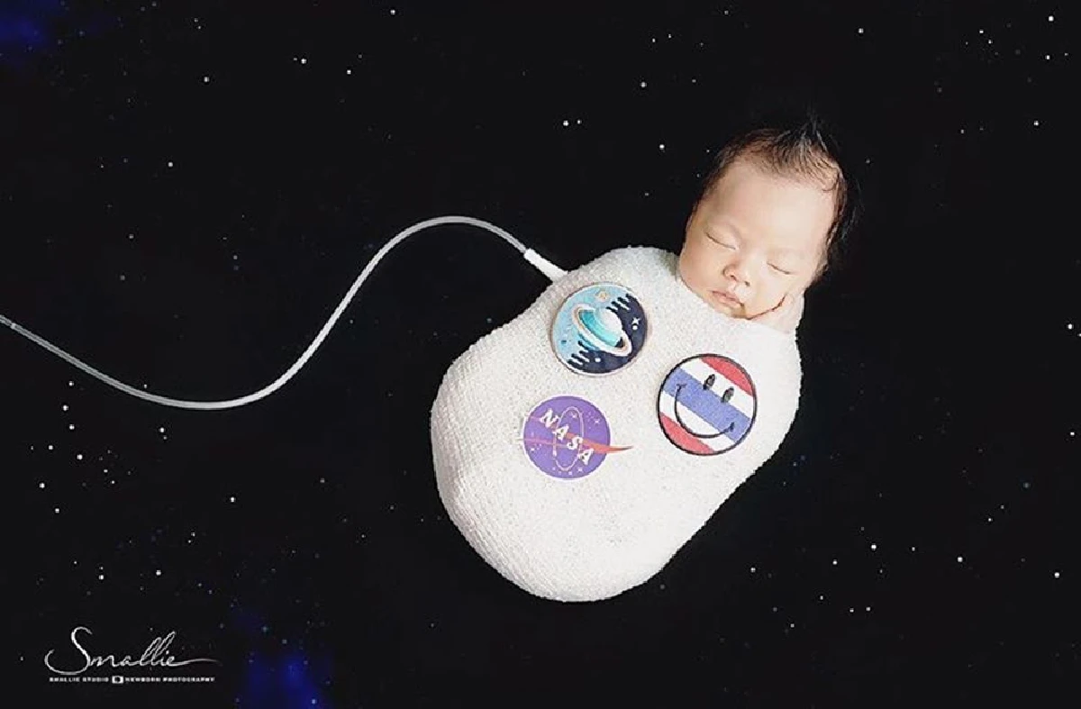 พ่อเชน-แม่เจมส์ พา น้องสเปซ ถ่ายแบบครั้งแรกในธีมอวกาศตามชื่อ