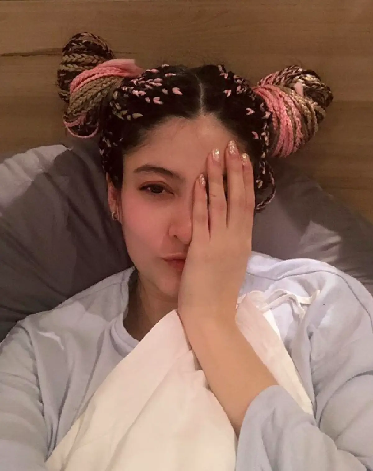 แม่เปรี้ยวมาก! อัพเดทผมเก๋ๆ “มาร์กี้” กับผมทรงเดรดล็อกสีชมพูสดใส