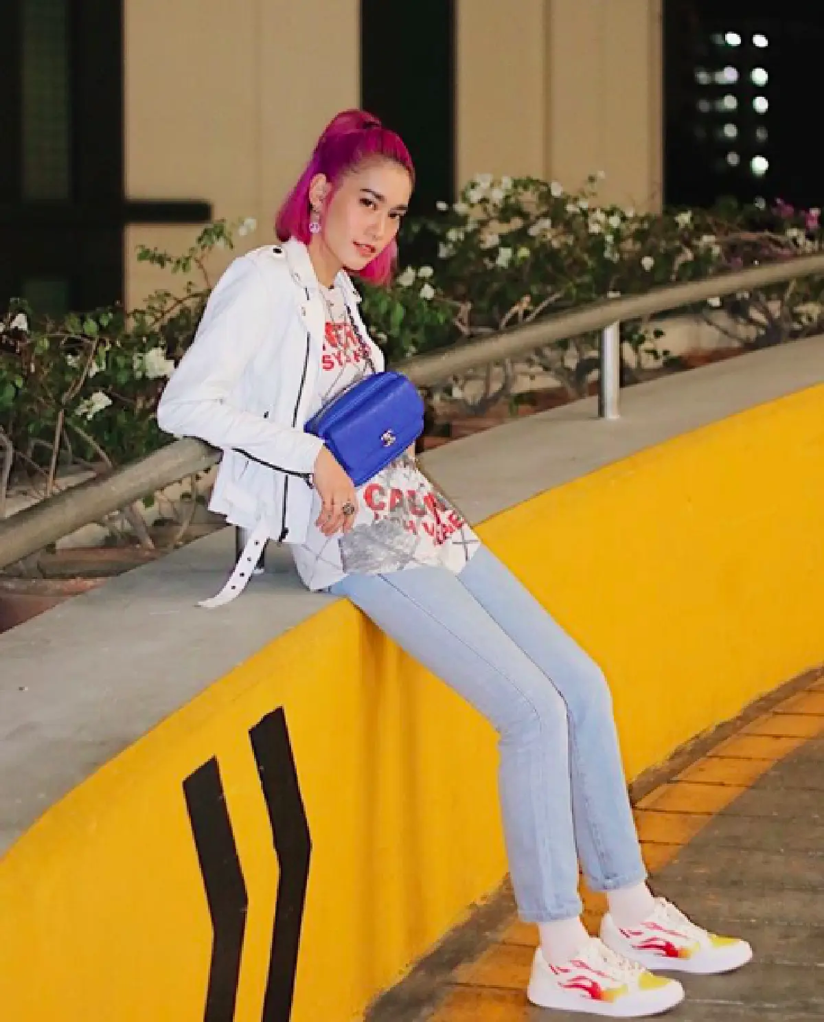 ส่องไอเดียการแต่งตัวแบบแนวๆ ของเหล่าคุณแม่แฟชั่นนิสต้าสุดชิคแห่งยุค