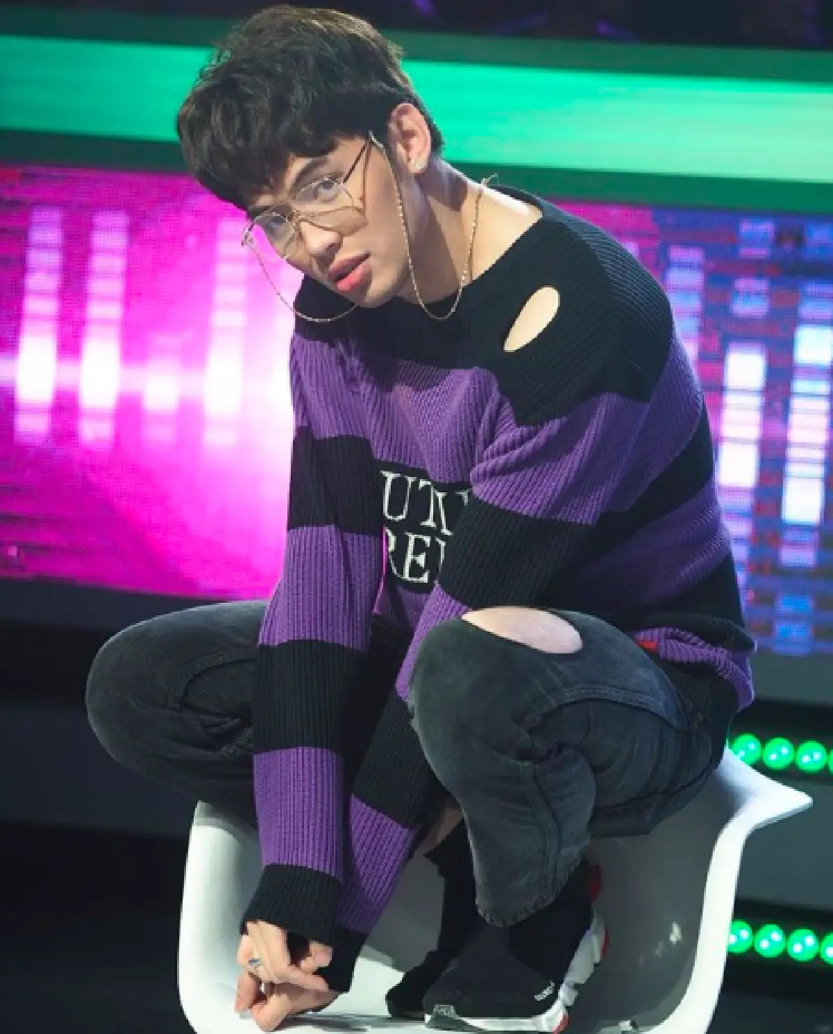 สวยสะพรึง!  “ดีเจมะตูม” แปลงโฉมแต่งหญิงเต็มตัว เดินแบบชุดชั้นในโชว์อกเบาๆ