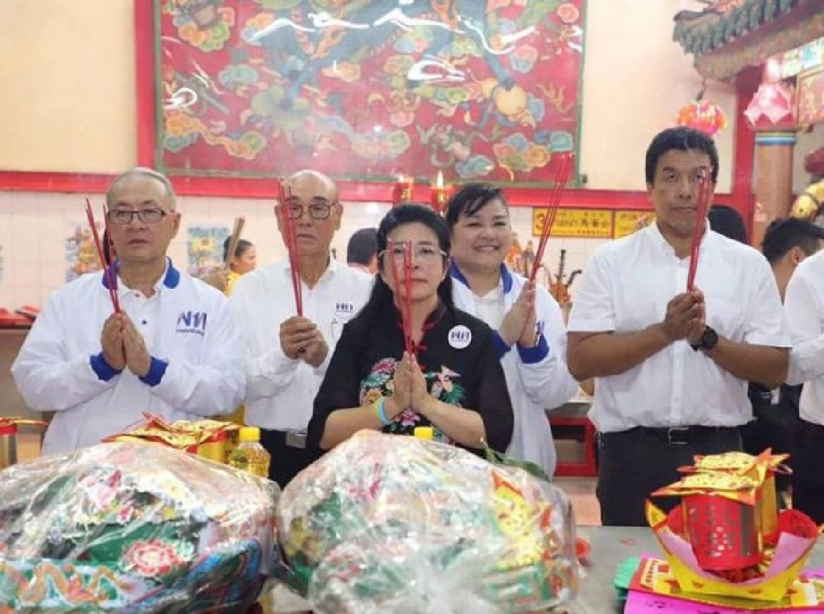 หญิงหน่อยเผยผู้ค้าเยาวราชครวญเศรษฐกิจซบเซา-มองขาดการหนุนจากรัฐ