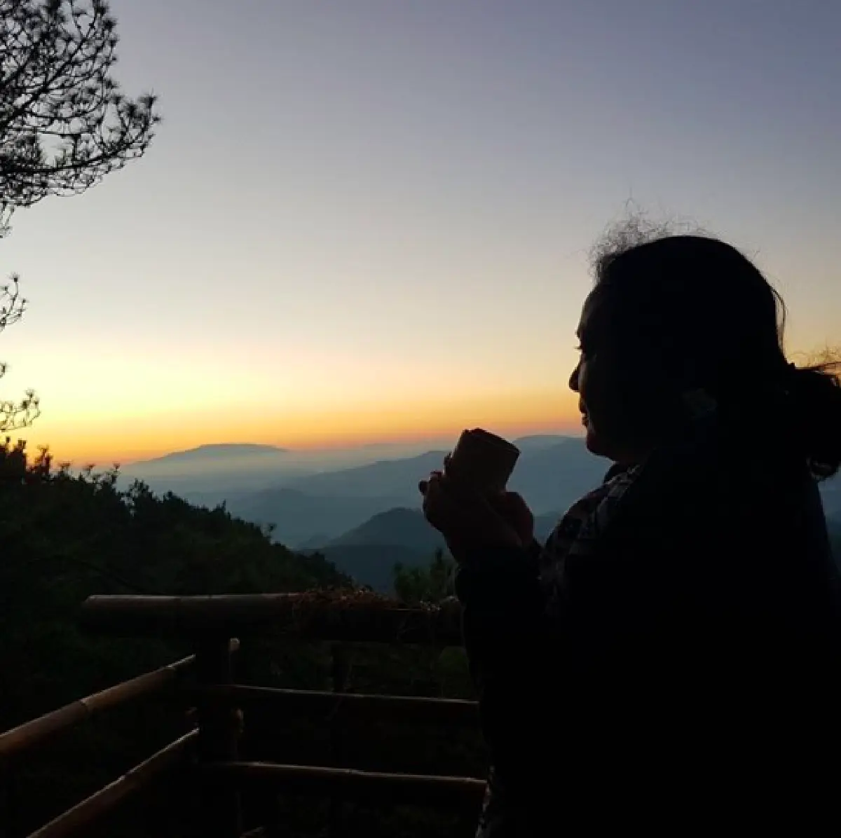 ไม่ปล่อยให้ต้องเดากันอีกต่อไป “แม่นีย์” คุณแม่สาว “แมท” เผย IG อันเก่าโดนแฮ็ก