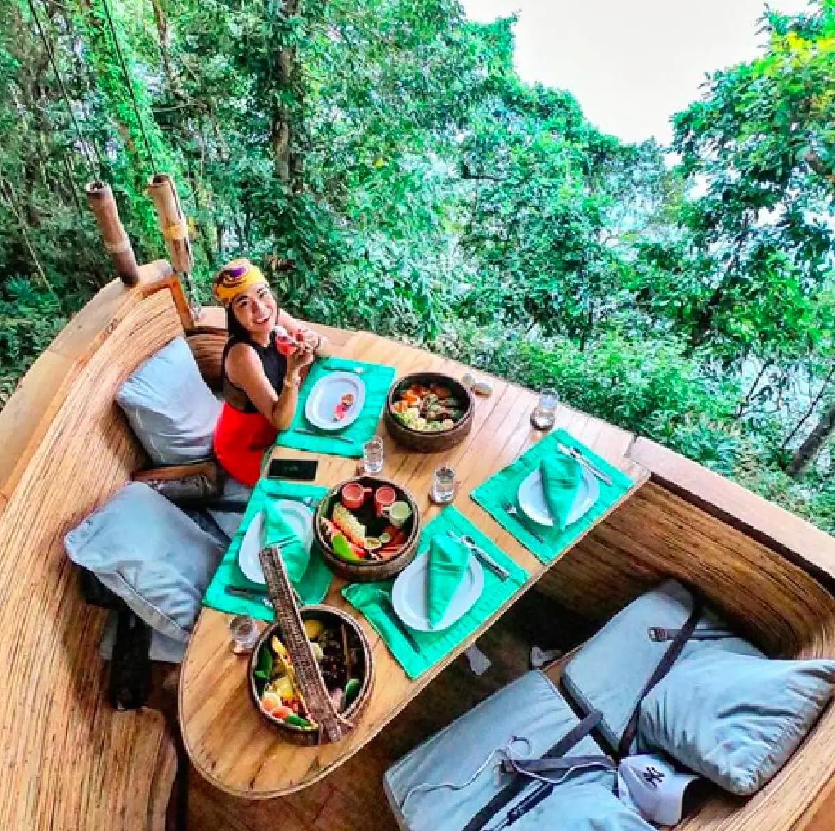 “กาละแมร์” หนีฝุ่นพิษ PM 2.5 เที่ยวเกาะกูด พร้อมอวดสีผิวน้ำผึ้งท้าแสงแดด