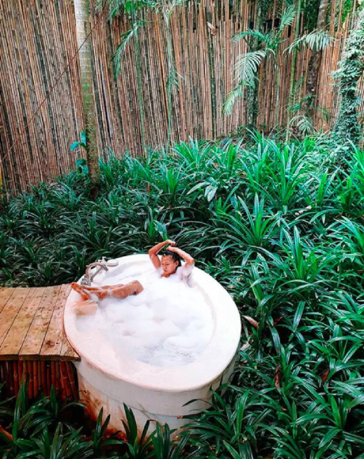 “กาละแมร์” หนีฝุ่นพิษ PM 2.5 เที่ยวเกาะกูด พร้อมอวดสีผิวน้ำผึ้งท้าแสงแดด