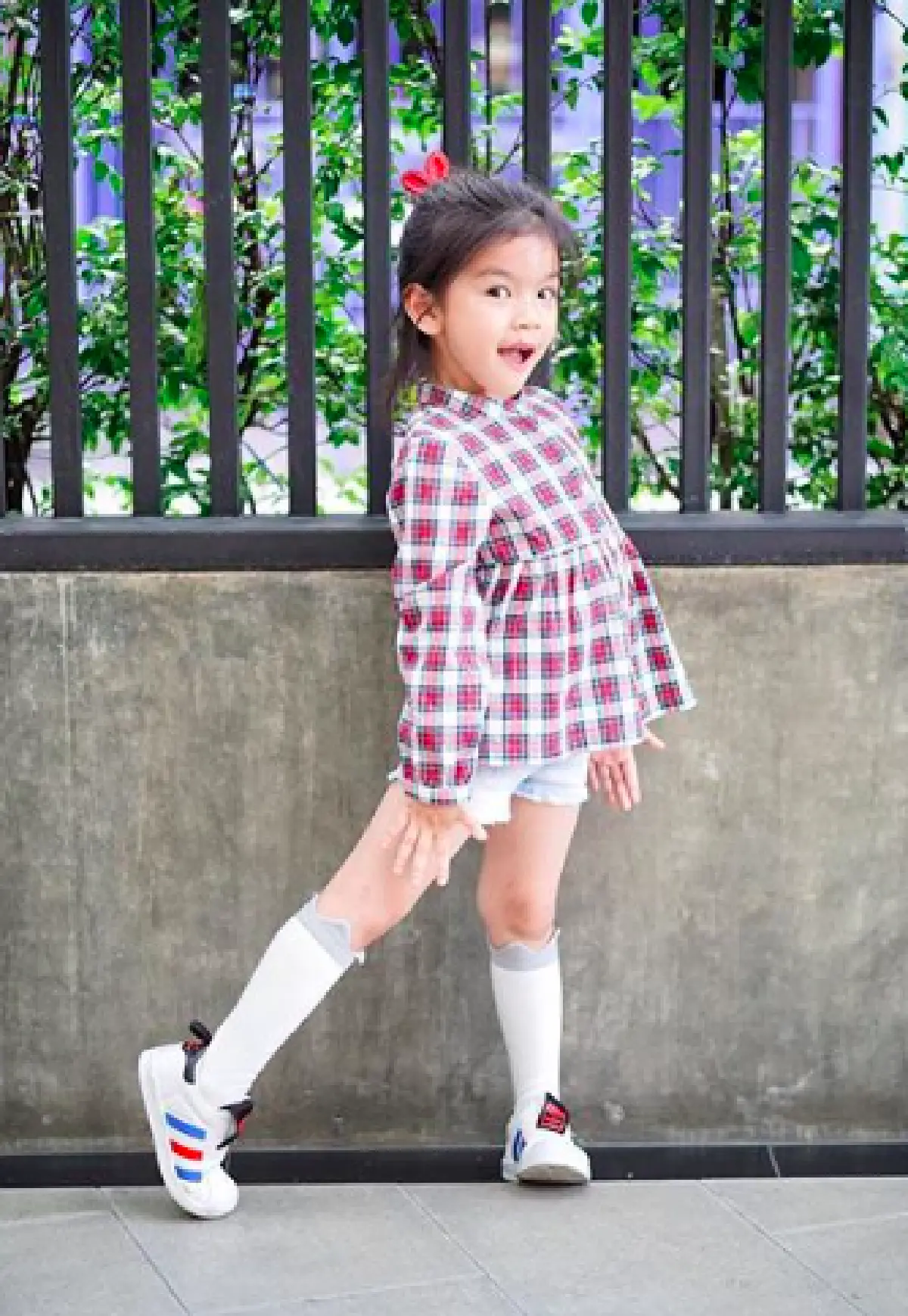 ฉายแววไอดอลแต่เด็ก “น้องมะลิ” โชว์เต้นคัฟเวอร์เพลง Swalla แซ่บไม่แพ้ “พี่ลิซ่า BLACKPINK”