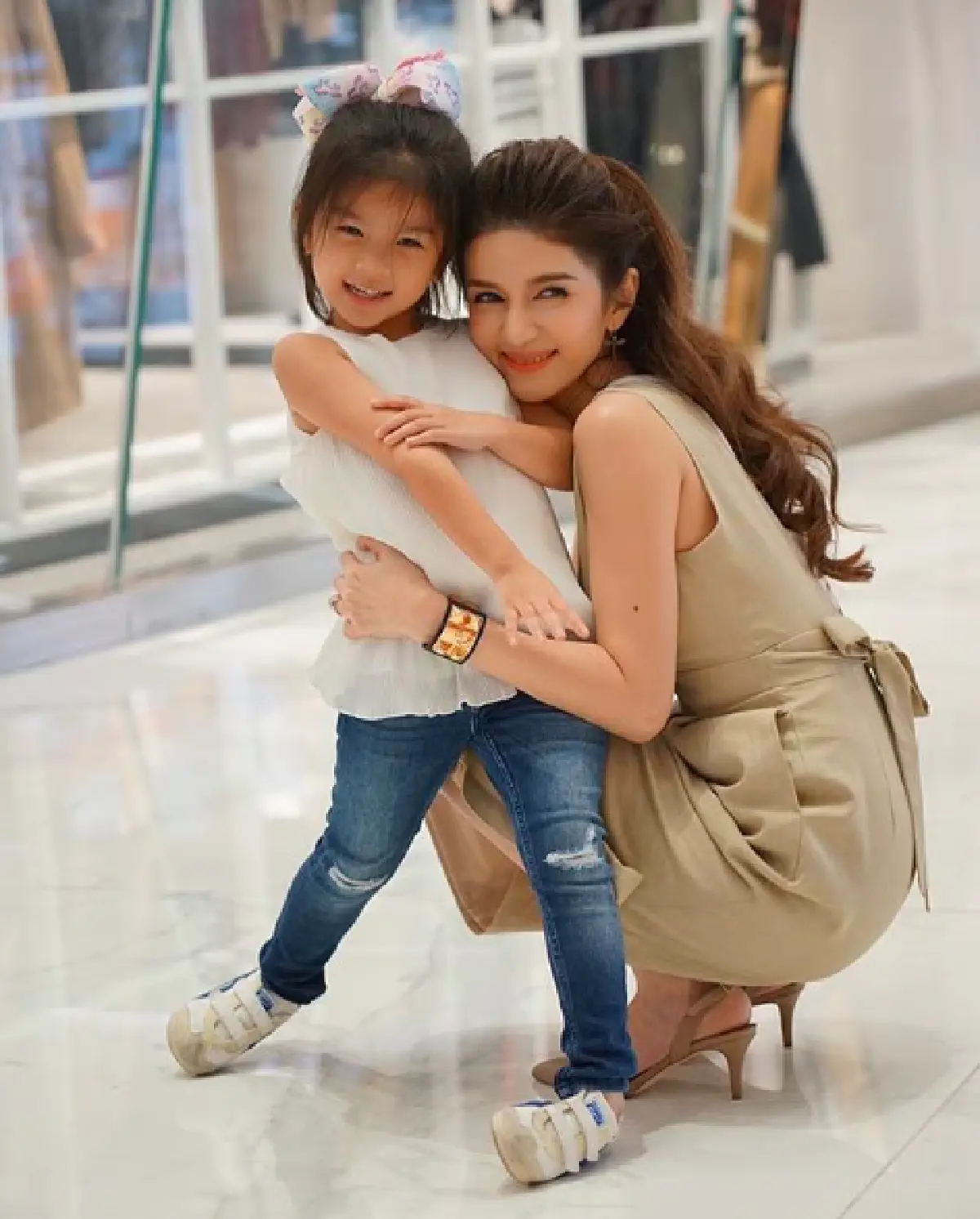 ฉายแววไอดอลแต่เด็ก “น้องมะลิ” โชว์เต้นคัฟเวอร์เพลง Swalla แซ่บไม่แพ้ “พี่ลิซ่า BLACKPINK”