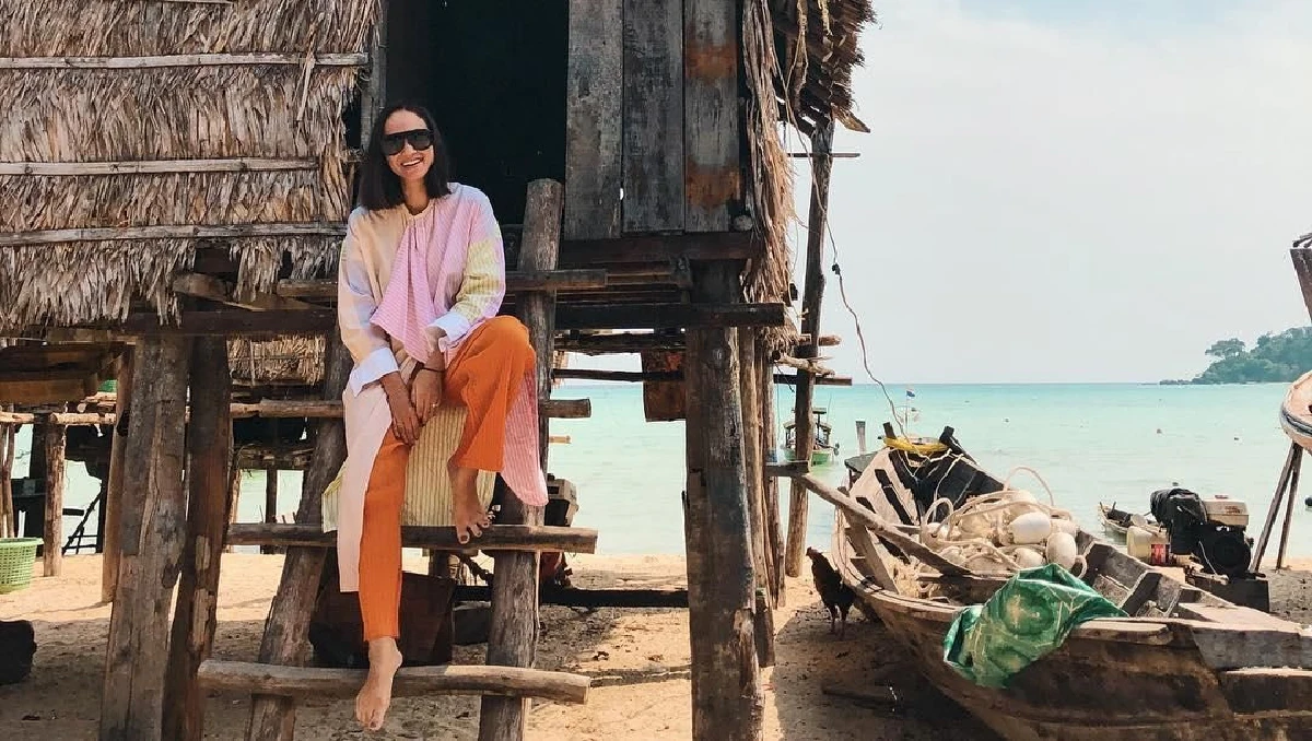 วอนช่วยเหลือ! เจนสุดา เศร้าไฟไหม้หมู่บ้านมอแกน หลังเพิ่งเดินทางไปถ่ายแฟชั่น