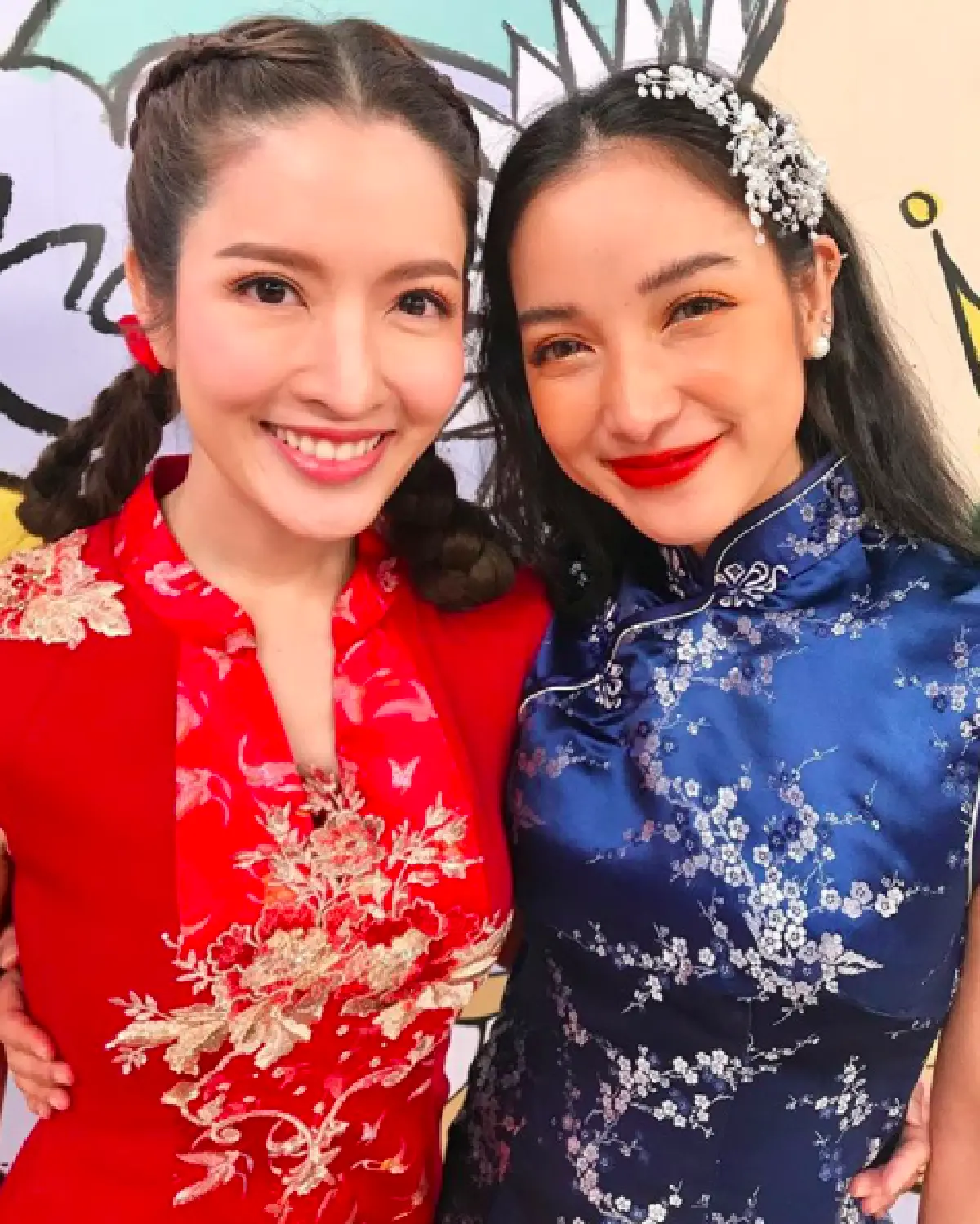 ส่องภาพเหล่าสาวๆ คนบันเทิงใส่ชุดจีน ใส่กี่เพ้าสวยๆ เป๊ะปังต้อนรับปีหมูทอง