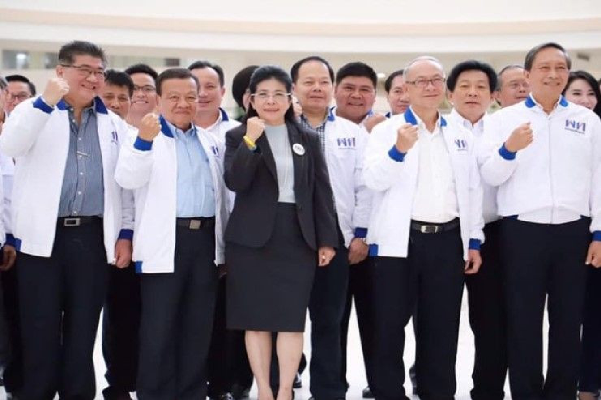 หมดเวลารัฐบาลรถถัง! หญิงหน่อย ประกาศนำเพื่อไทยคว้าชัยเลือกตั้ง หมดเวลารัฐบาลรถถัง! หญิงหน่อย ประกาศนำเพื่อไทยคว้าชัยเลือกตั้ง