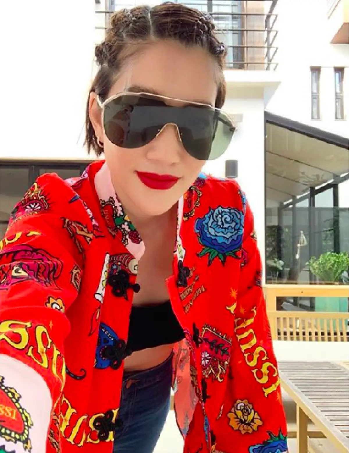 ส่องภาพเหล่าสาวๆ คนบันเทิงใส่ชุดจีน ใส่กี่เพ้าสวยๆ เป๊ะปังต้อนรับปีหมูทอง