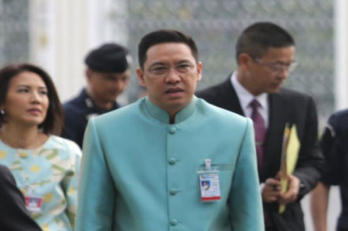 "พุทธิพงษ์"ลาออกลุยการเมืองเต็มตัว "พุทธิพงษ์"ลาออกลุยการเมืองเต็มตัว