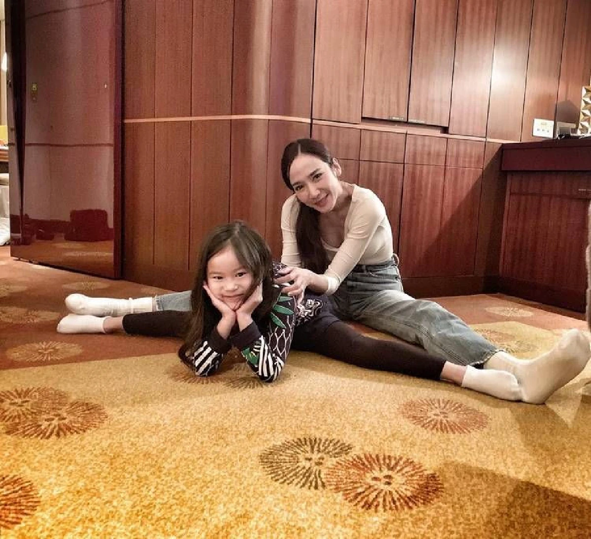 เอ็นดู! น้าอั้ม ไม่ได้แกล้ง..เล่นกับ หลานมายู อยู่ดีๆก็ร้องไห้หนักมาก (คลิป )