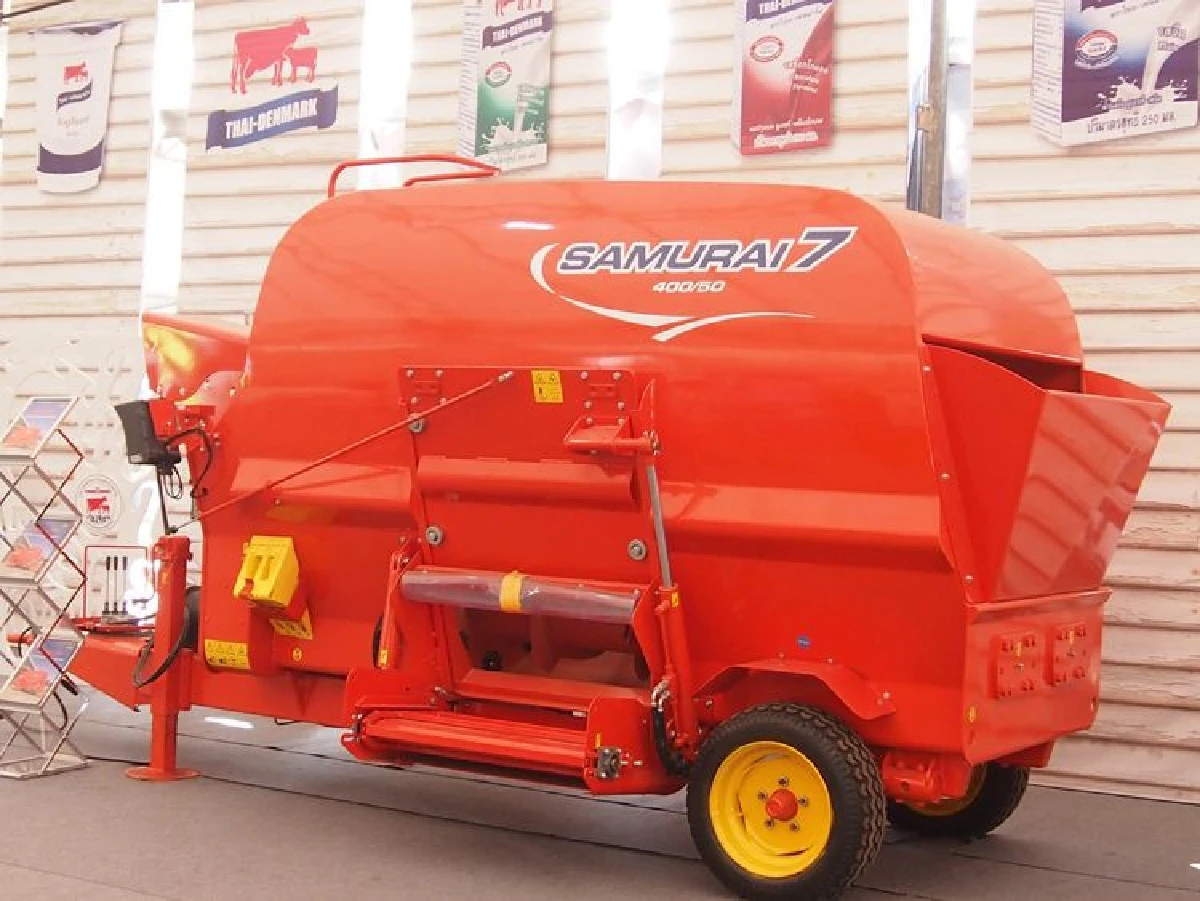 อ.ส.ค. ส่งเสริมเกษตรกรใช้ TMR เพิ่มปริมาณน้ำนมดิบ ปั้น Smart Farmer