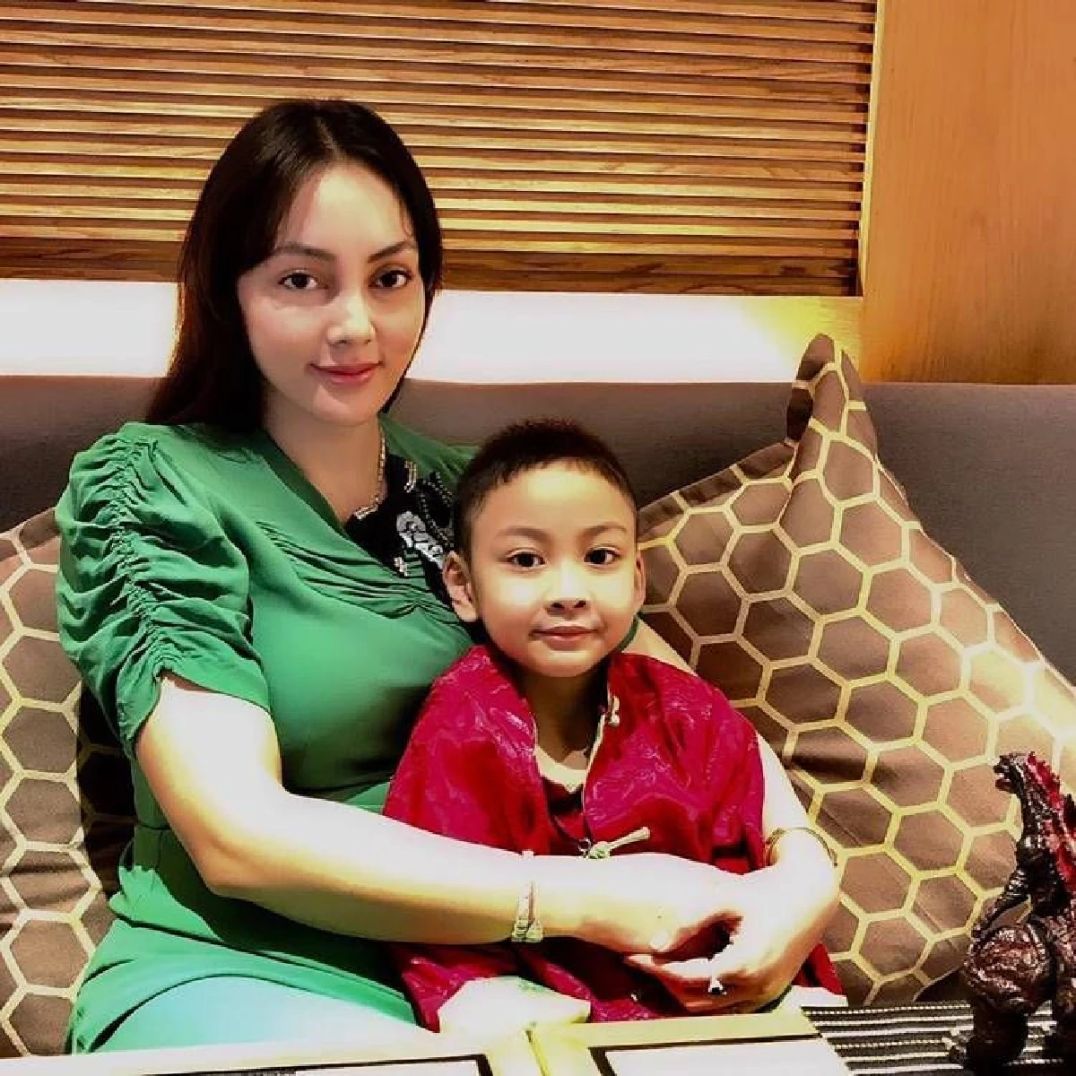 ตั๊ก บงกช ตอบกลับแบบนิ่มๆ หลังคนคอมเมนต์เสียมารยาทเรื่องหน้าอกใหญ่มาก