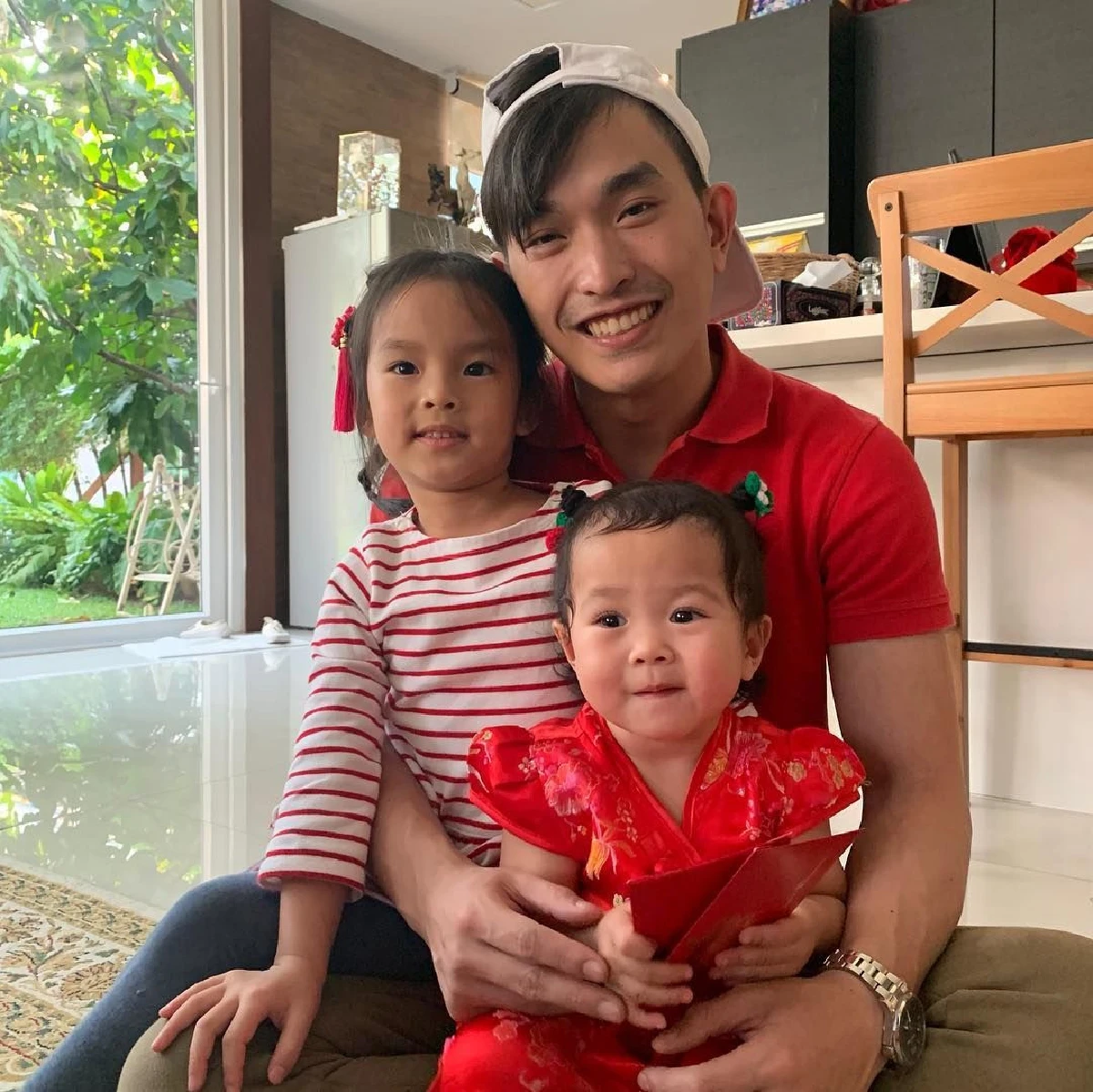 เลือดข้นกว่าน้ำ! สงกรานต์ ร่วมเฟรม แจน-เมย์ ยุติดราม่าพี่น้องเตชะณรงค์แตกคอ