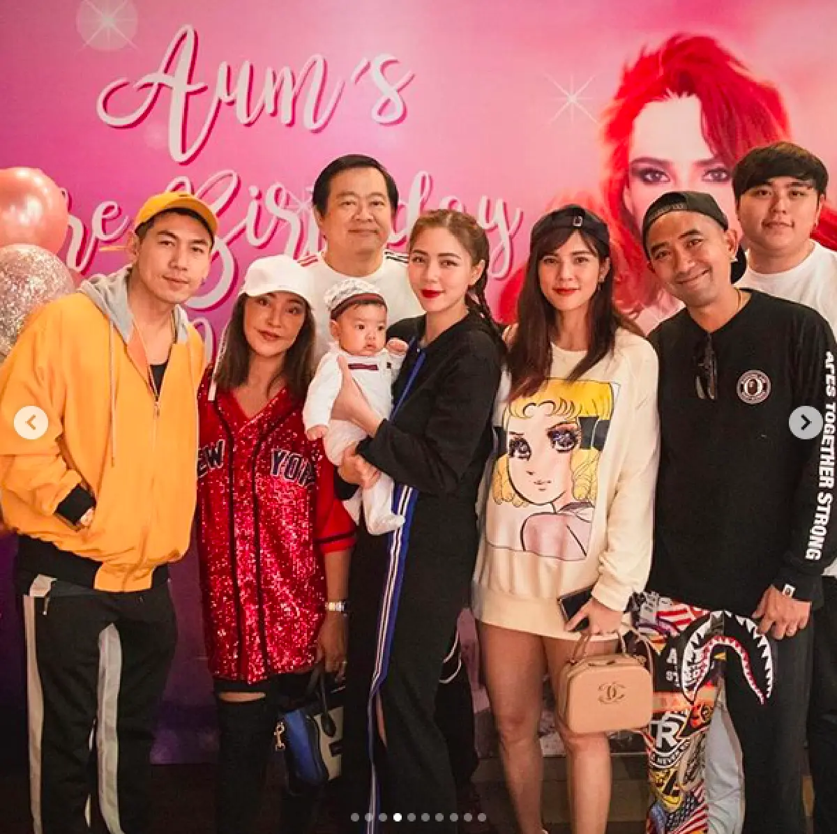 “บอล" เปย์หนักมาก! หอบดอกไม้เงินช่อโต พร้อมเรียก “โต้ง ทูพี” มาเซอร์ไพร์สวันเกิดล่วงหน้า “อุ้ม”