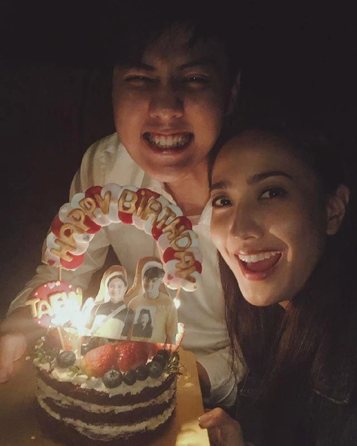 ช็อตน่ารักๆ ต้นหอม-มะตูม หอบเค้กเซอร์ไพรส์วันเกิด แต้ว ณฐพร (คลิป)