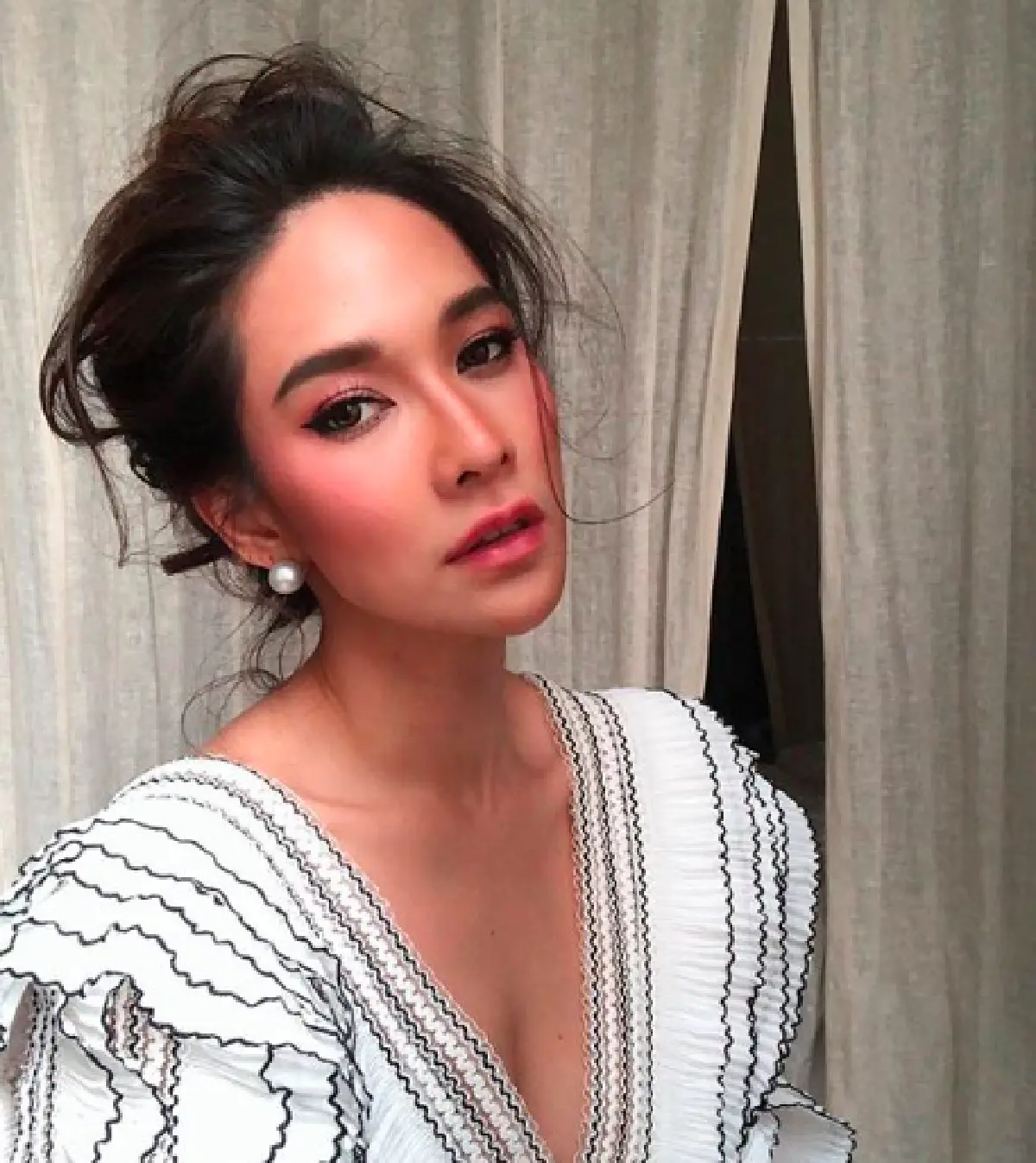 สวยแค่ไหนถามใจดู “พลอย เฌอมาลย์” ถ่ายแบบในชุดเจ้าสาว งดงามมาก