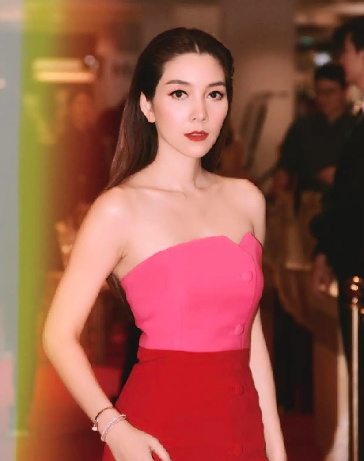 สะกดทุกสายตากับทรงผมสุดคลาสสิค Wet Look ของหนุ่มๆ สาวๆ คนบันเทิง