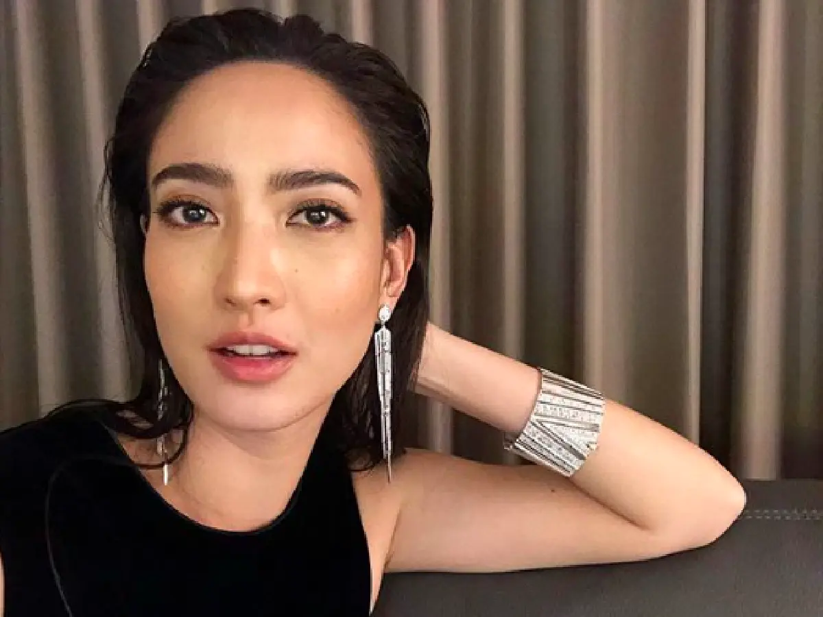 สะกดทุกสายตากับทรงผมสุดคลาสสิค Wet Look ของหนุ่มๆ สาวๆ คนบันเทิง